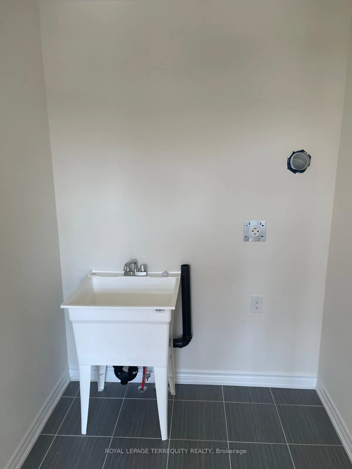 Photo 42 of 2602 Apricot Lane, Pickering, Duffin Heights — HOMEH