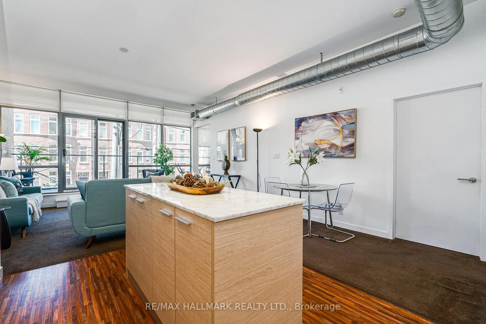 Photo 7 of Unit 203, 549 King Street E, Toronto, Moss Park — HOMEH