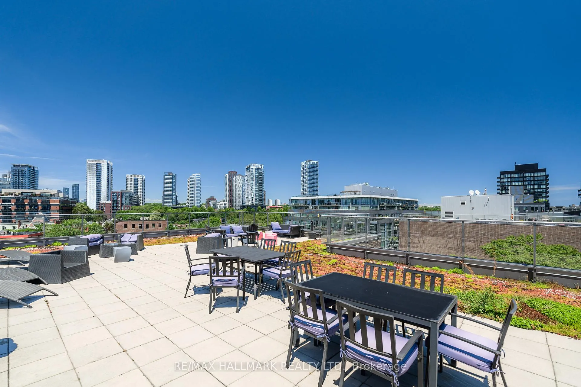 Photo 37 of Unit 203, 549 King Street E, Toronto, Moss Park — HOMEH