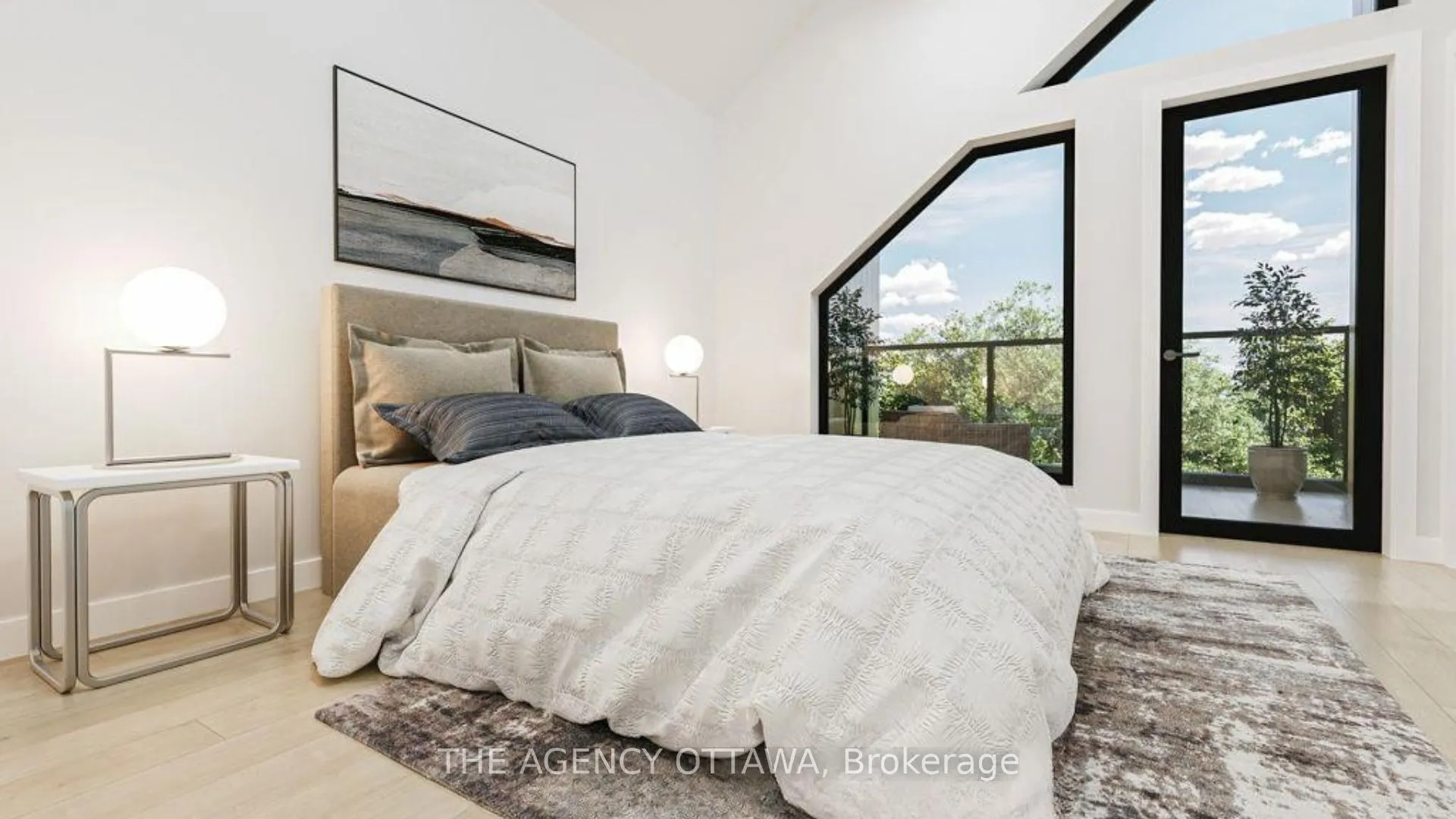 Photo 12 of 547 Adventure Private, Ottawa, Mooneys Bay/Riverside Park — HOMEH