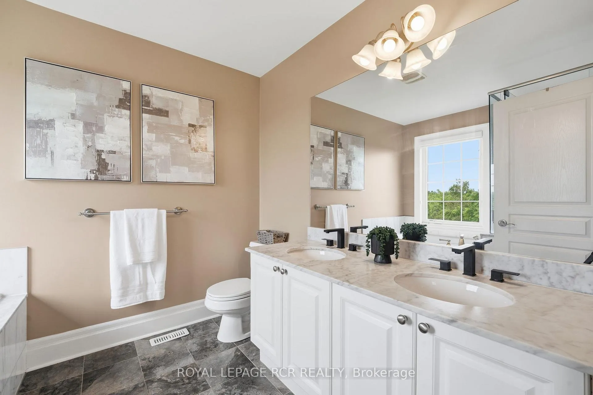 Photo 19 of 106 Rolling Hills Lane, Caledon, Bolton West — HOMEH
