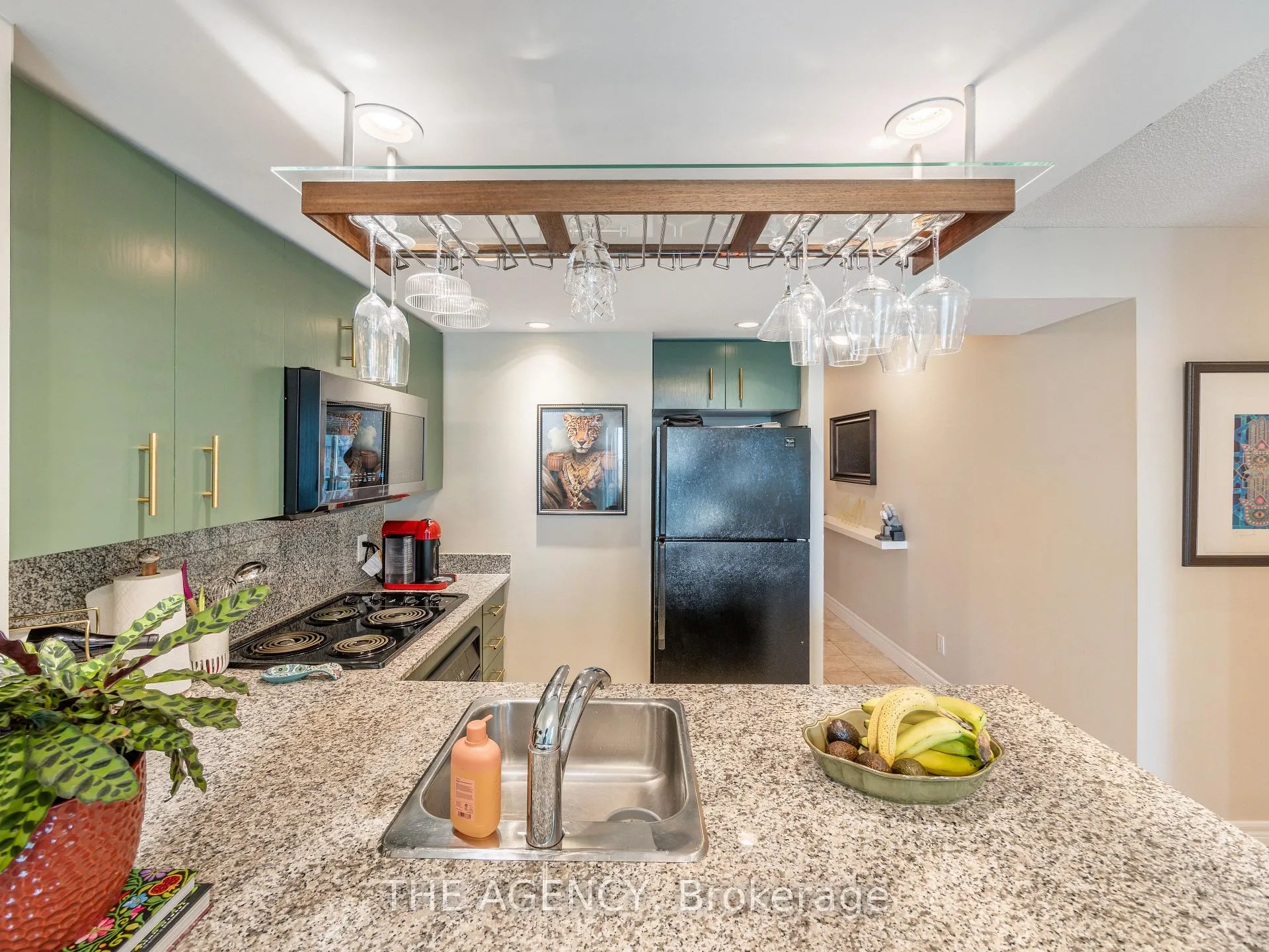 Photo 7 of Unit 3301, 8 Park Road, Toronto, Rosedale-Moore Park — HOMEH