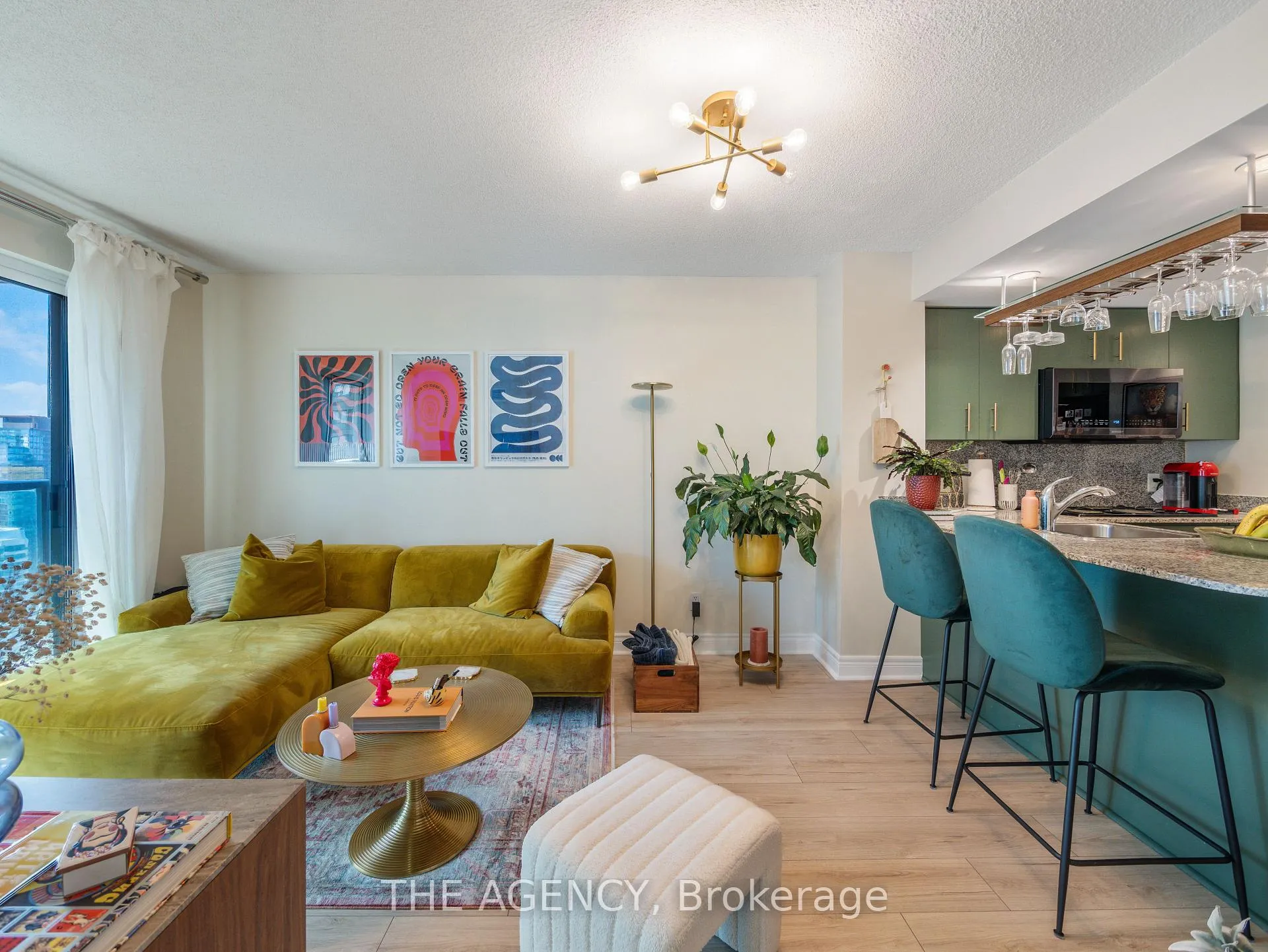 Photo 8 of Unit 3301, 8 Park Road, Toronto, Rosedale-Moore Park — HOMEH