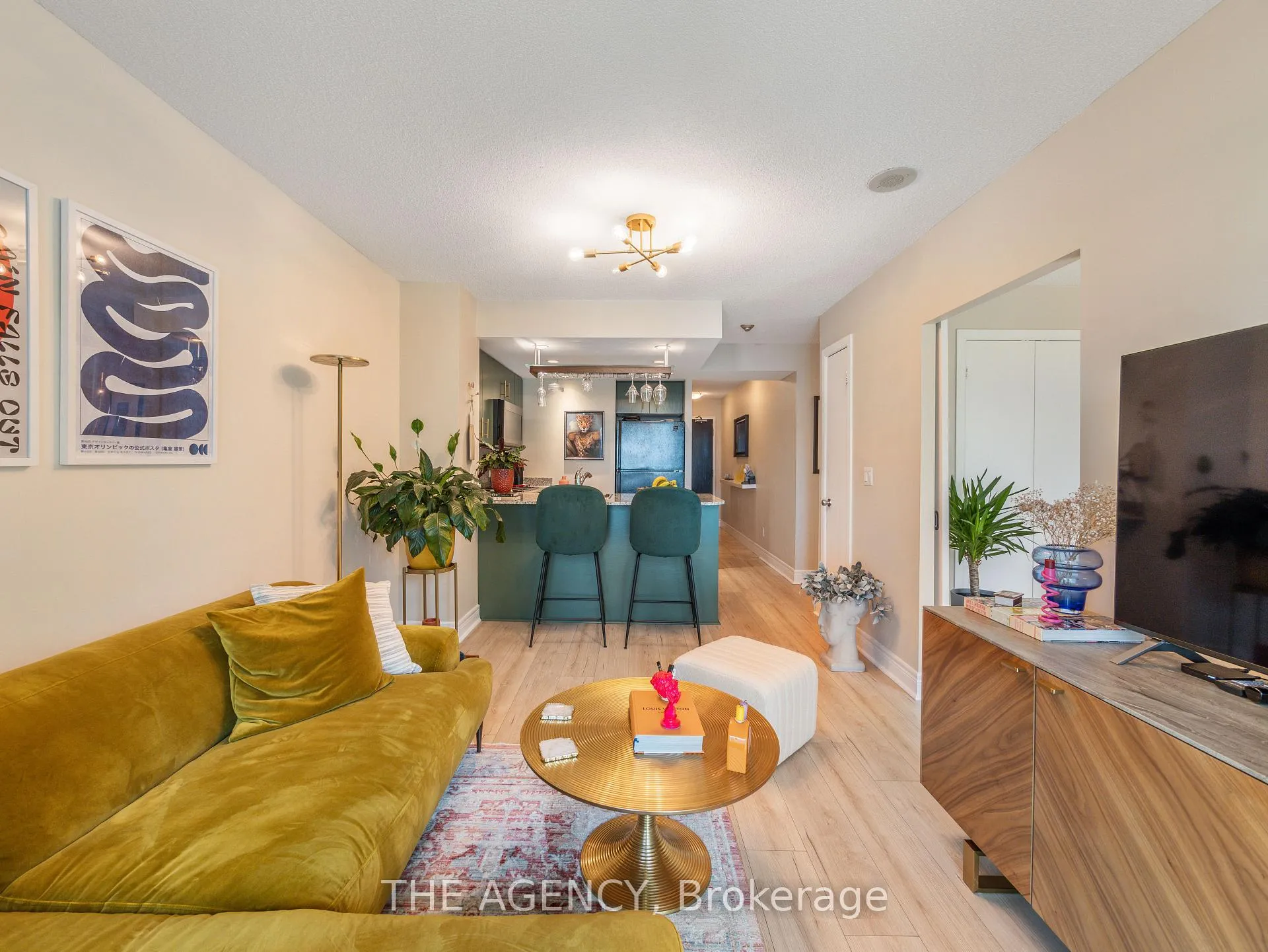 Photo 9 of Unit 3301, 8 Park Road, Toronto, Rosedale-Moore Park — HOMEH