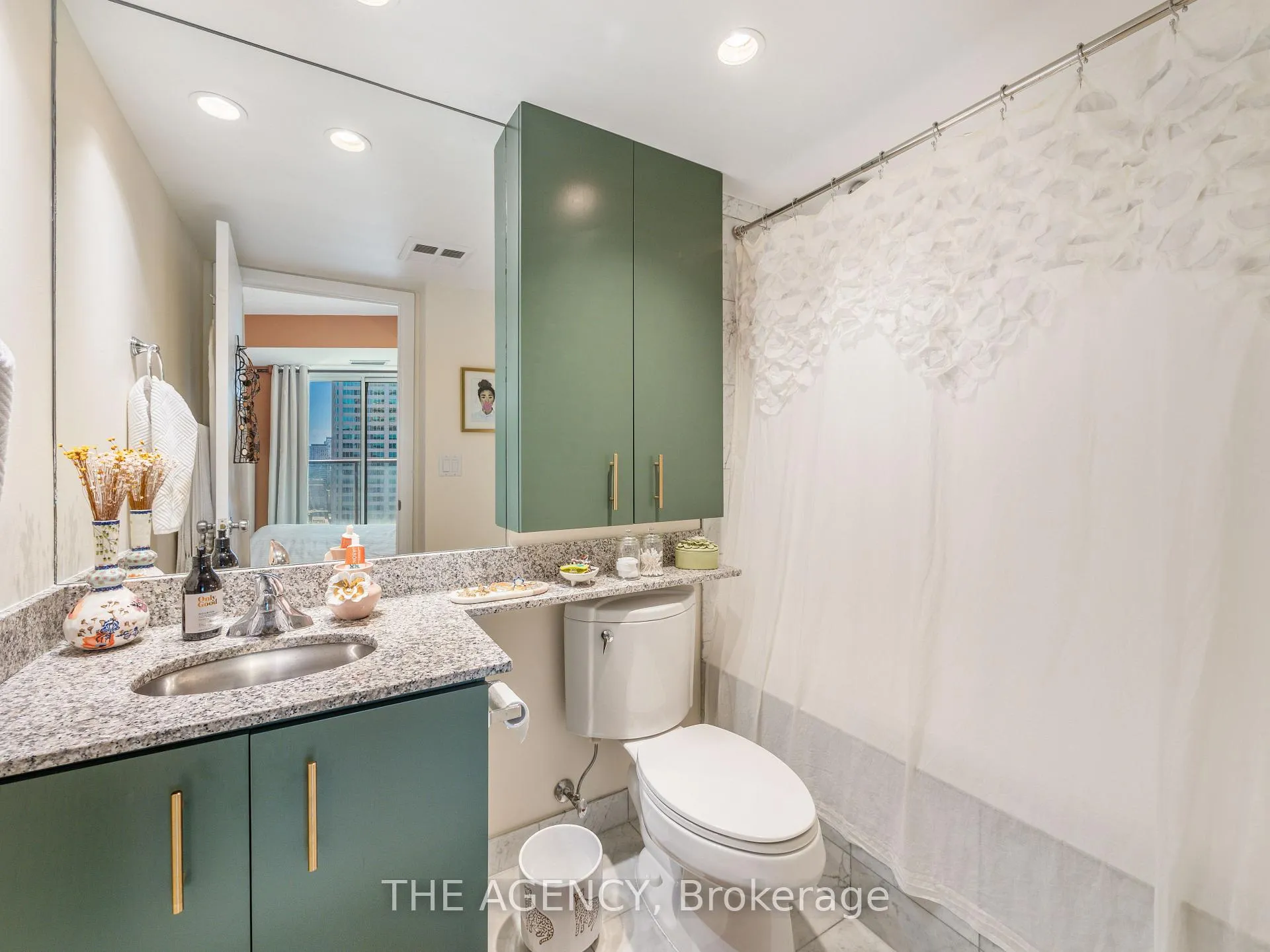 Photo 23 of Unit 3301, 8 Park Road, Toronto, Rosedale-Moore Park — HOMEH