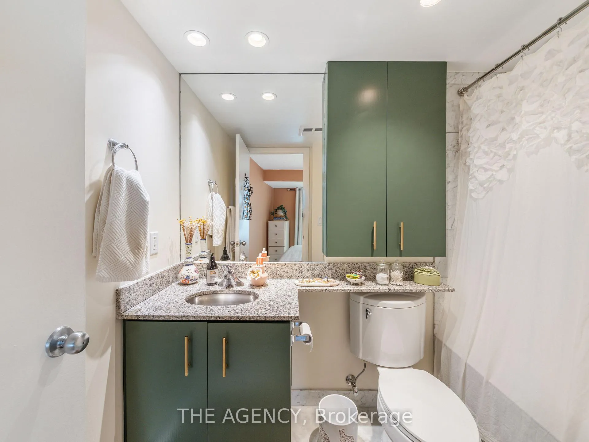 Photo 24 of Unit 3301, 8 Park Road, Toronto, Rosedale-Moore Park — HOMEH
