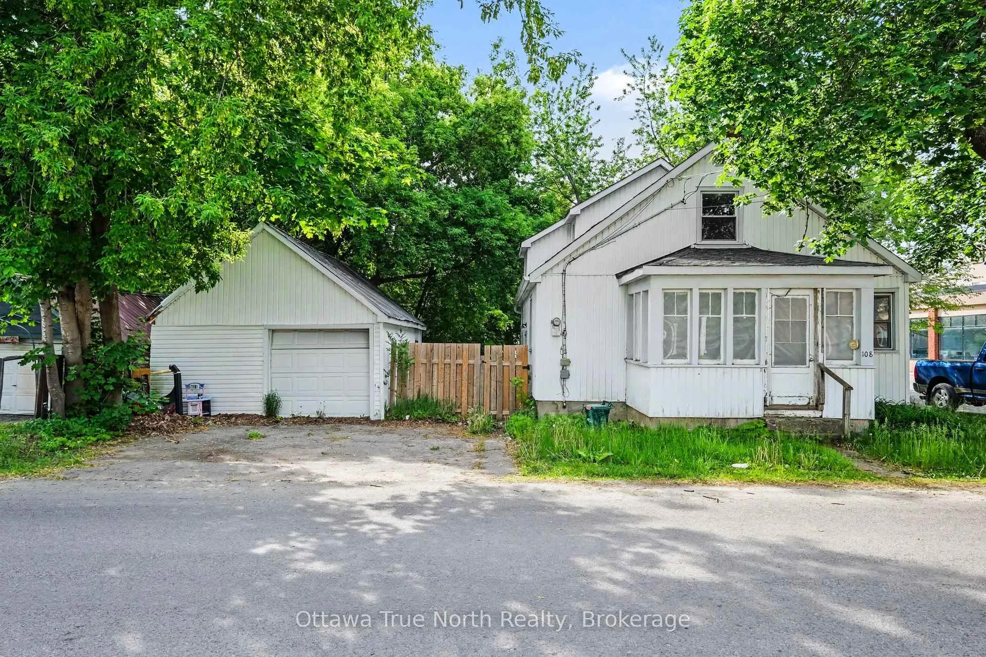 Photo 2 of 108 Maley Street, North Grenville, Kemptville — HOMEH