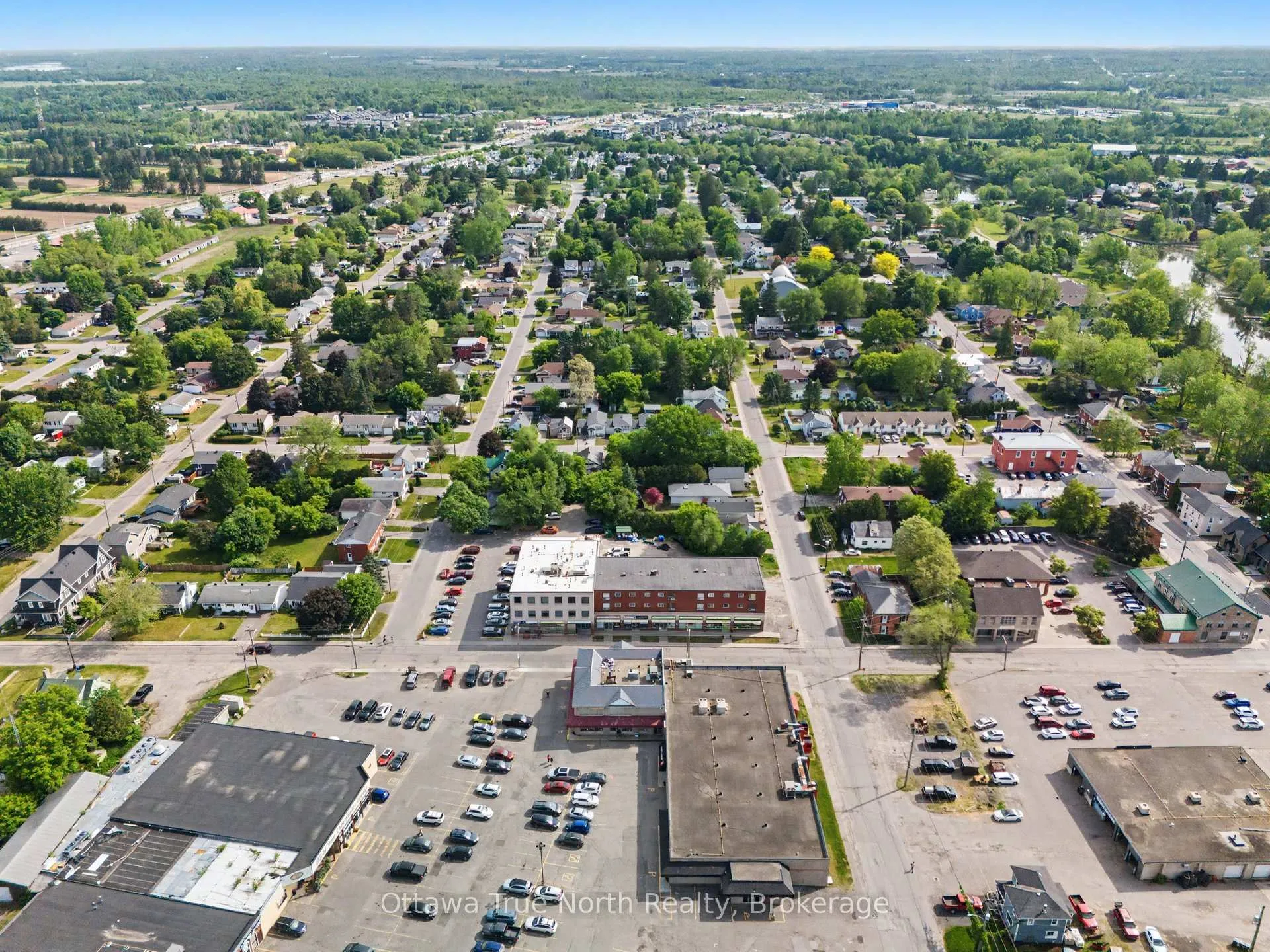 Photo 9 of 108 Maley Street, North Grenville, Kemptville — HOMEH