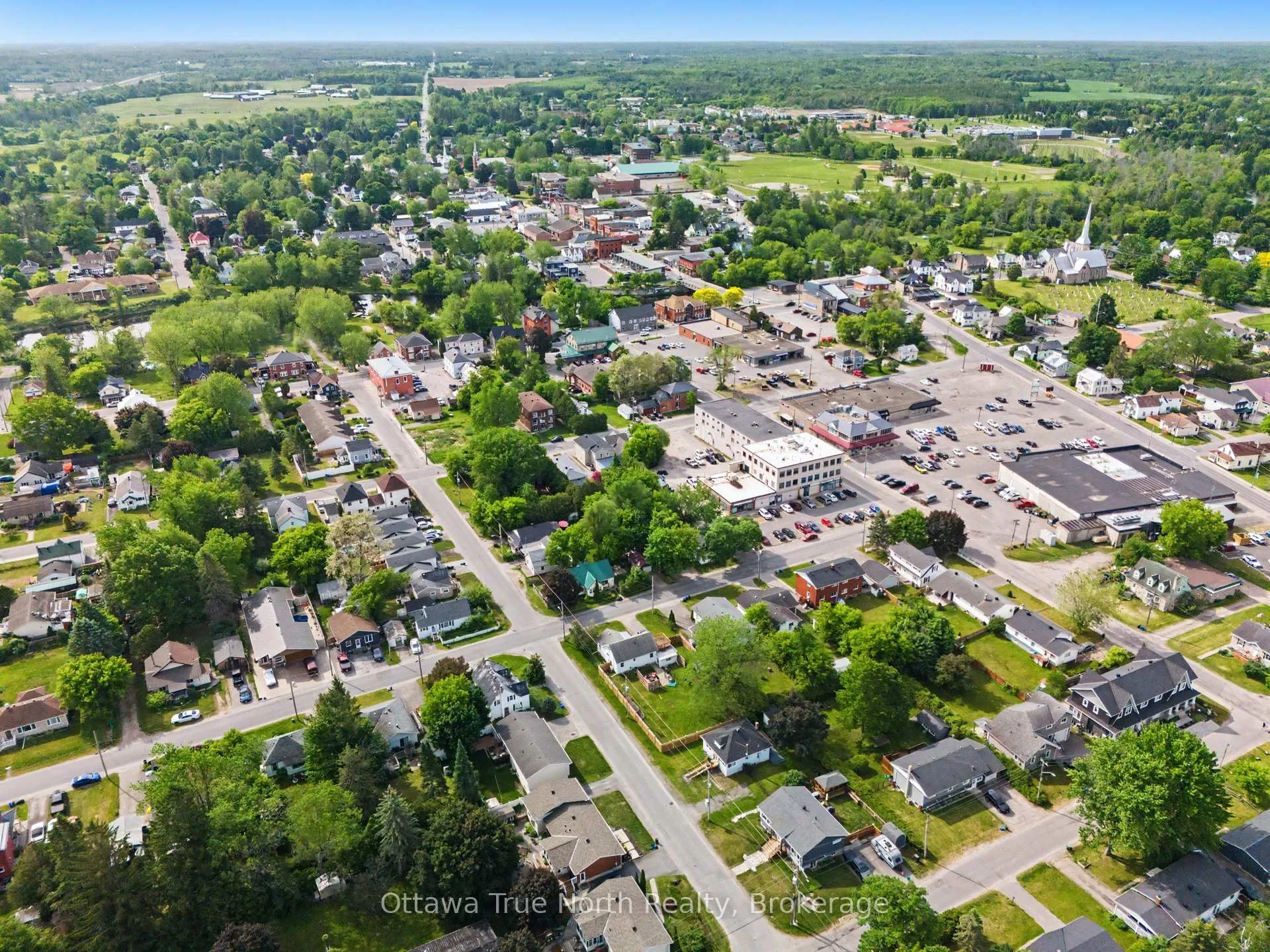 Photo 11 of 108 Maley Street, North Grenville, Kemptville — HOMEH