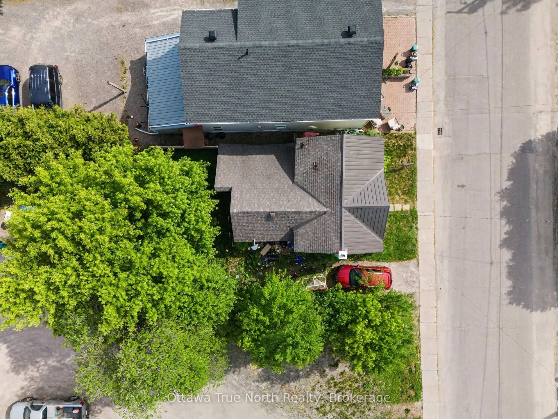 Photo 13 of 108 Maley Street, North Grenville, Kemptville — HOMEH