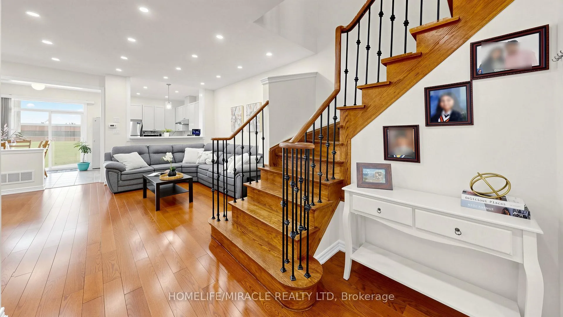 Photo 3 of 66 Rocky Point Crescent, Brampton, Madoc — HOMEH