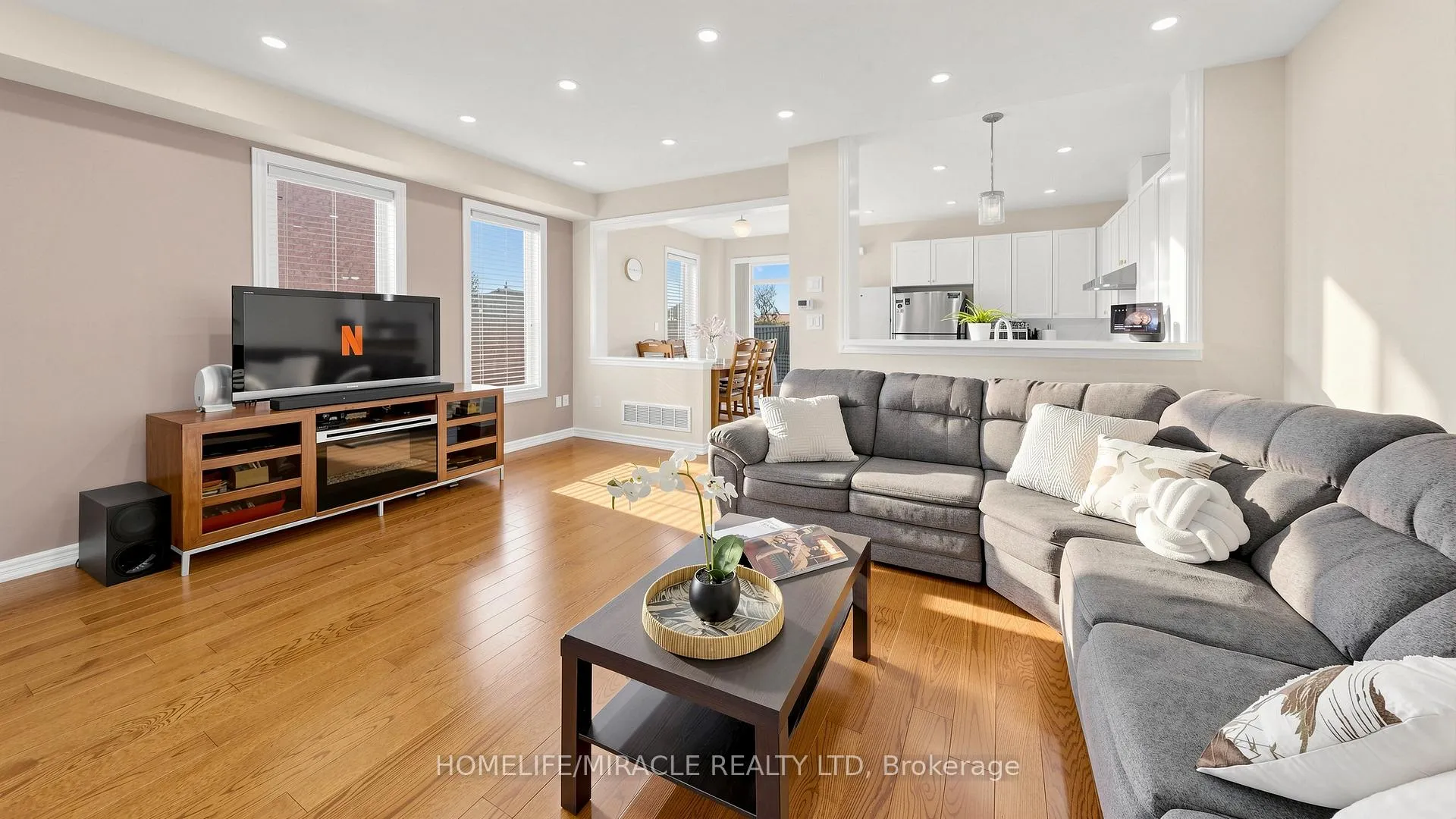 Photo 4 of 66 Rocky Point Crescent, Brampton, Madoc — HOMEH