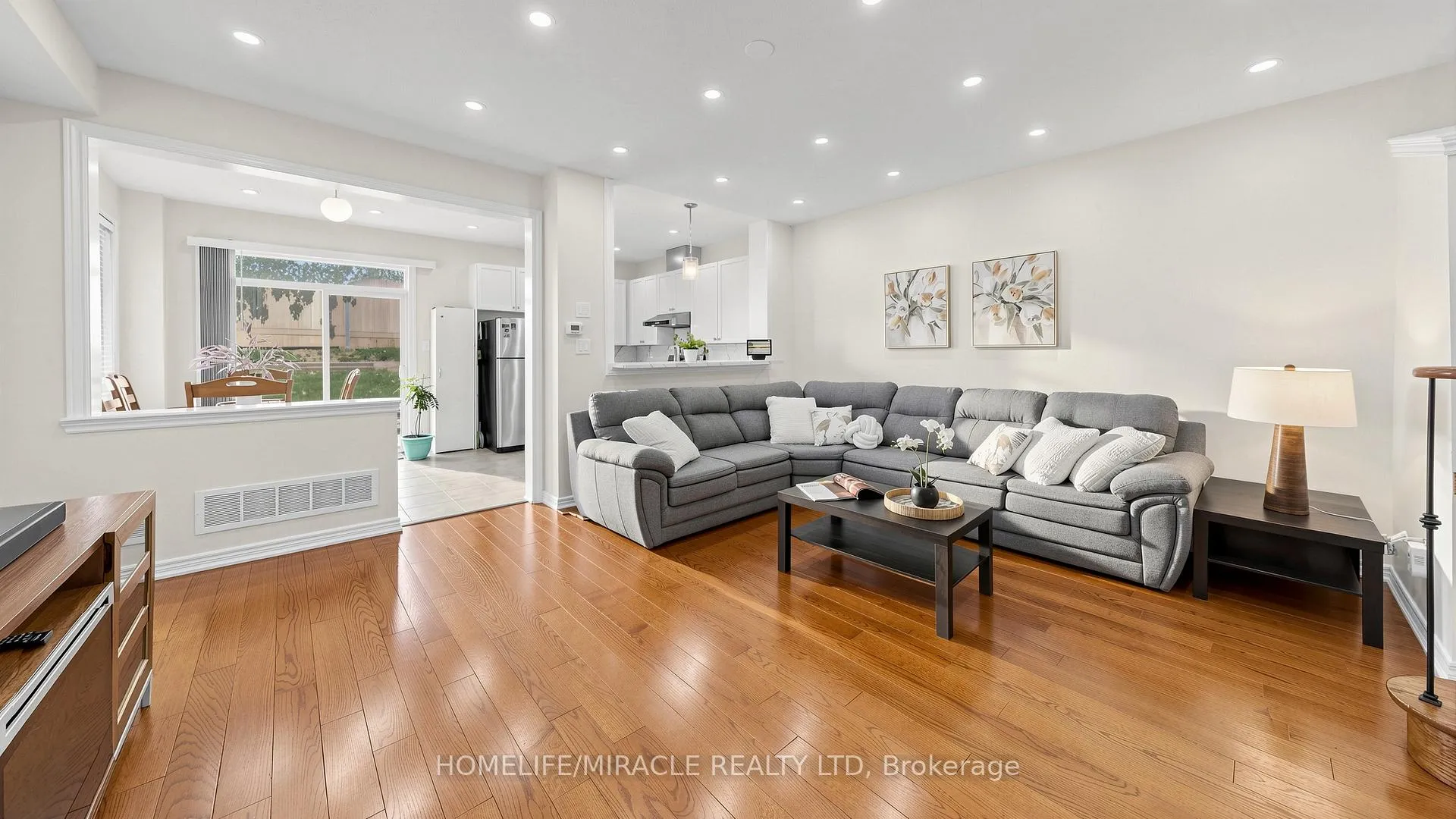 Photo 5 of 66 Rocky Point Crescent, Brampton, Madoc — HOMEH