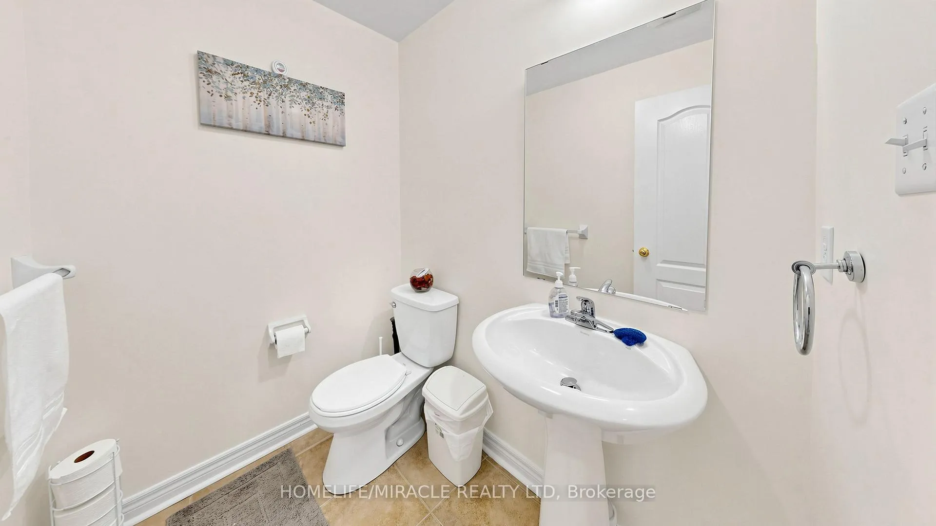 Photo 11 of 66 Rocky Point Crescent, Brampton, Madoc — HOMEH