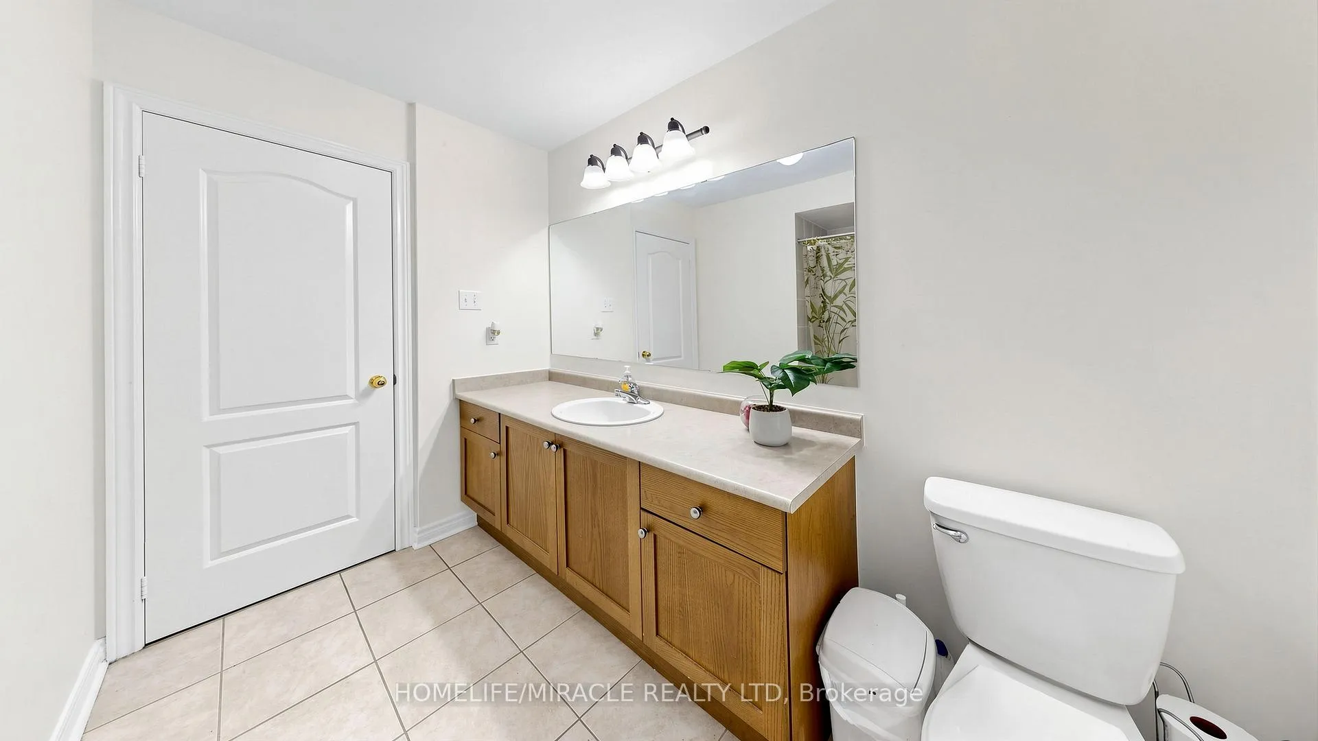 Photo 18 of 66 Rocky Point Crescent, Brampton, Madoc — HOMEH