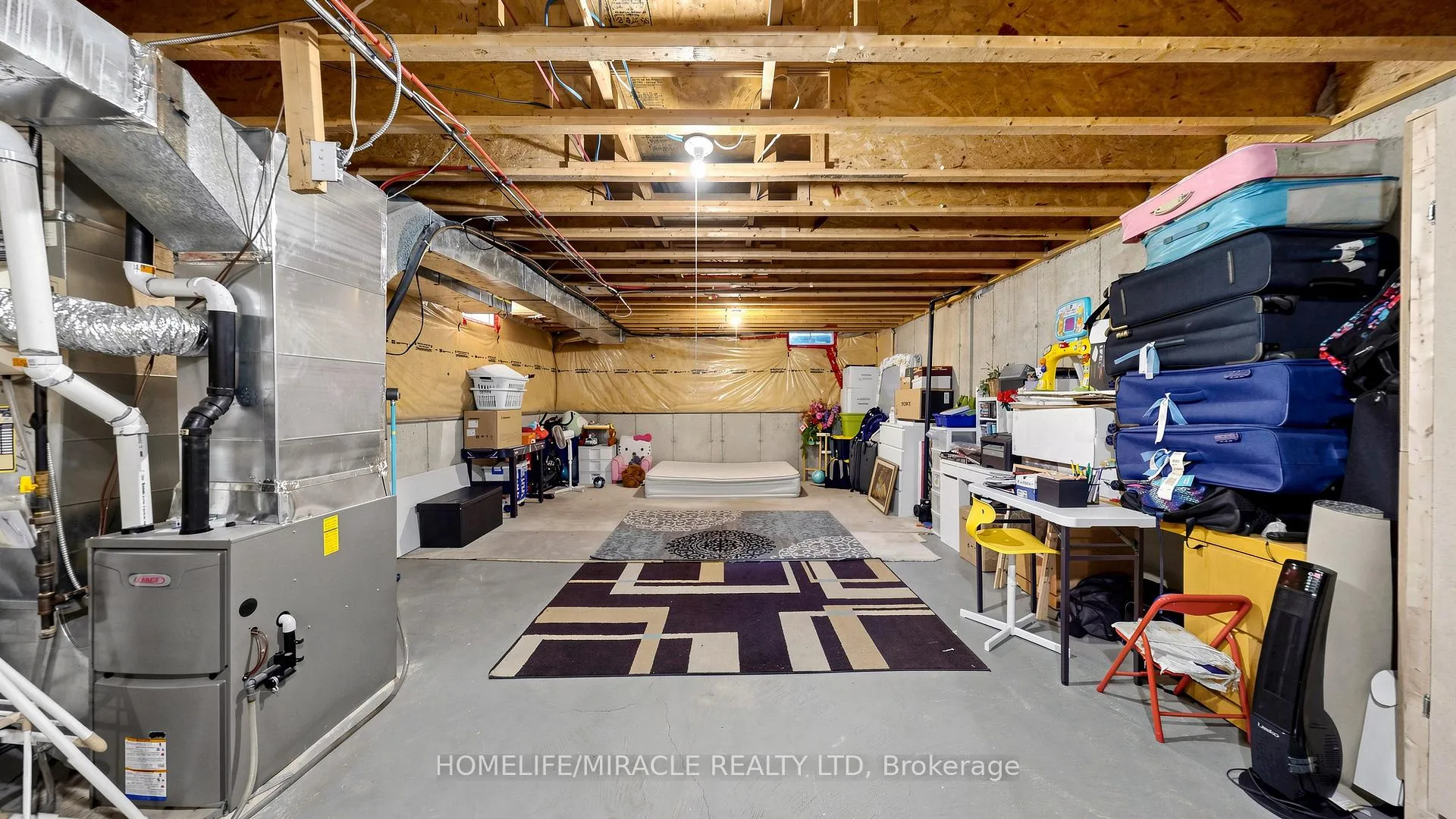 Photo 19 of 66 Rocky Point Crescent, Brampton, Madoc — HOMEH
