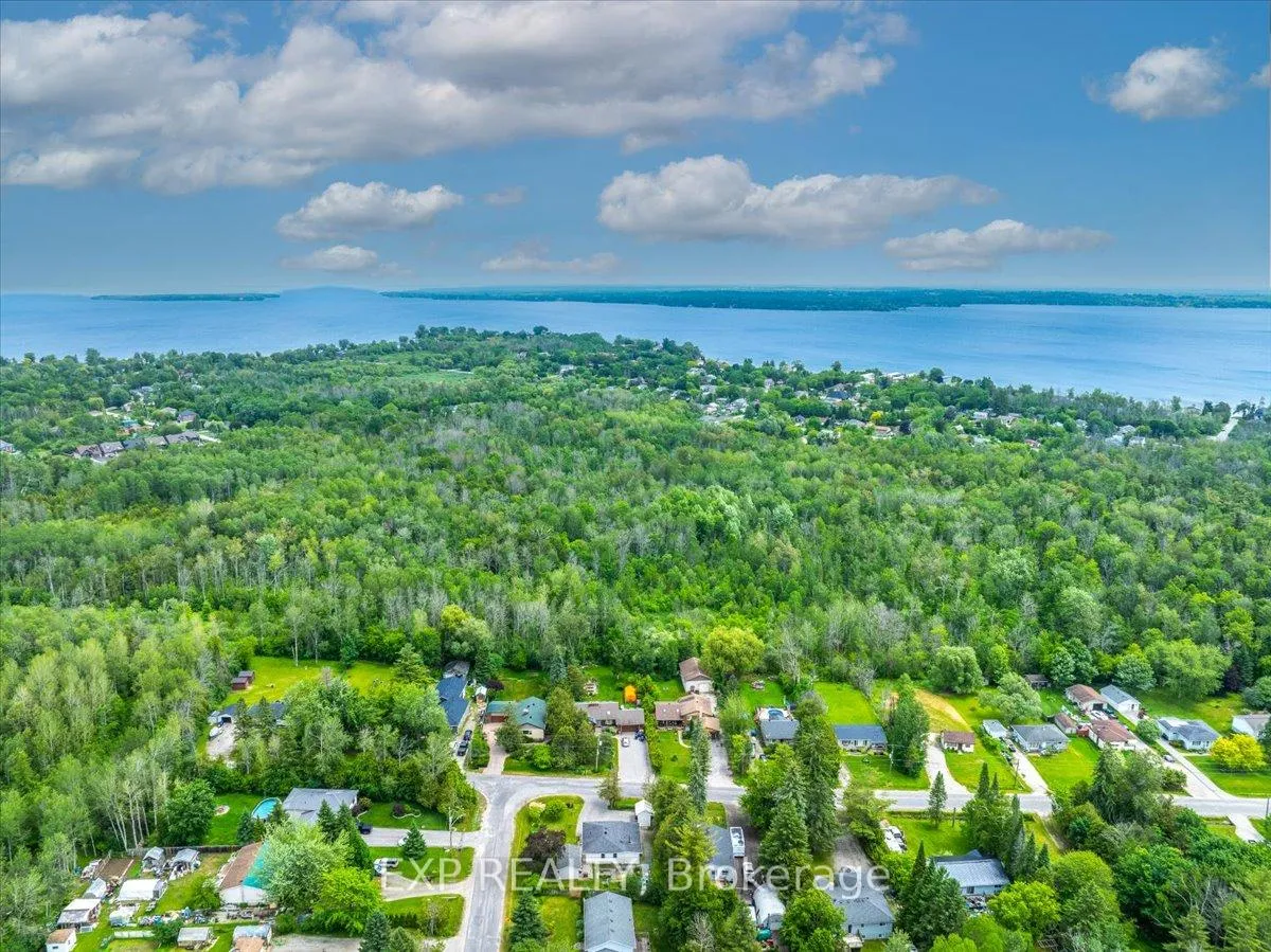 Photo 45 of 1104 Ferrier Avenue, Innisfil, Lefroy — HOMEH