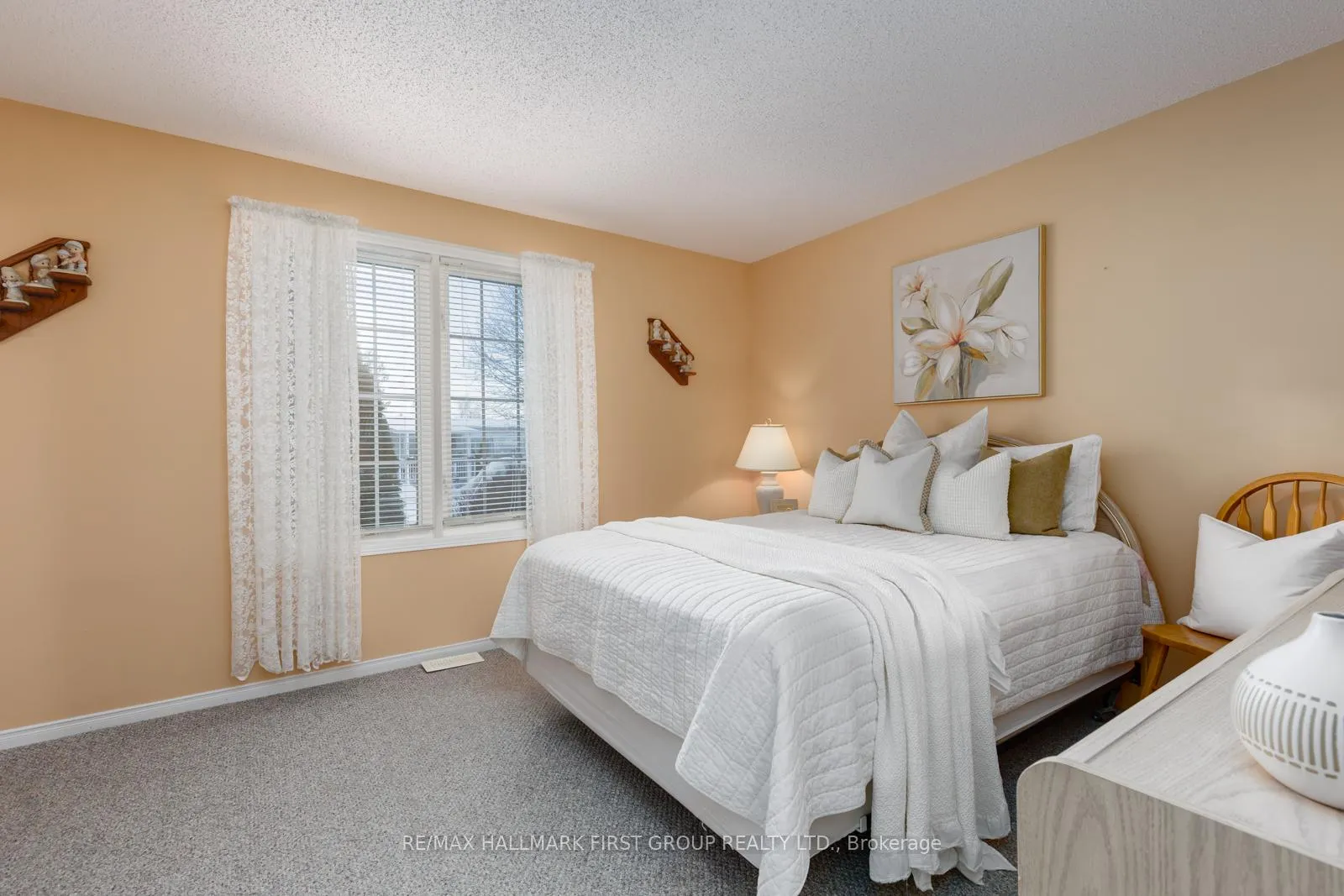 Photo 14 of 5A Fairway Drive, Clarington, Bowmanville — HOMEH