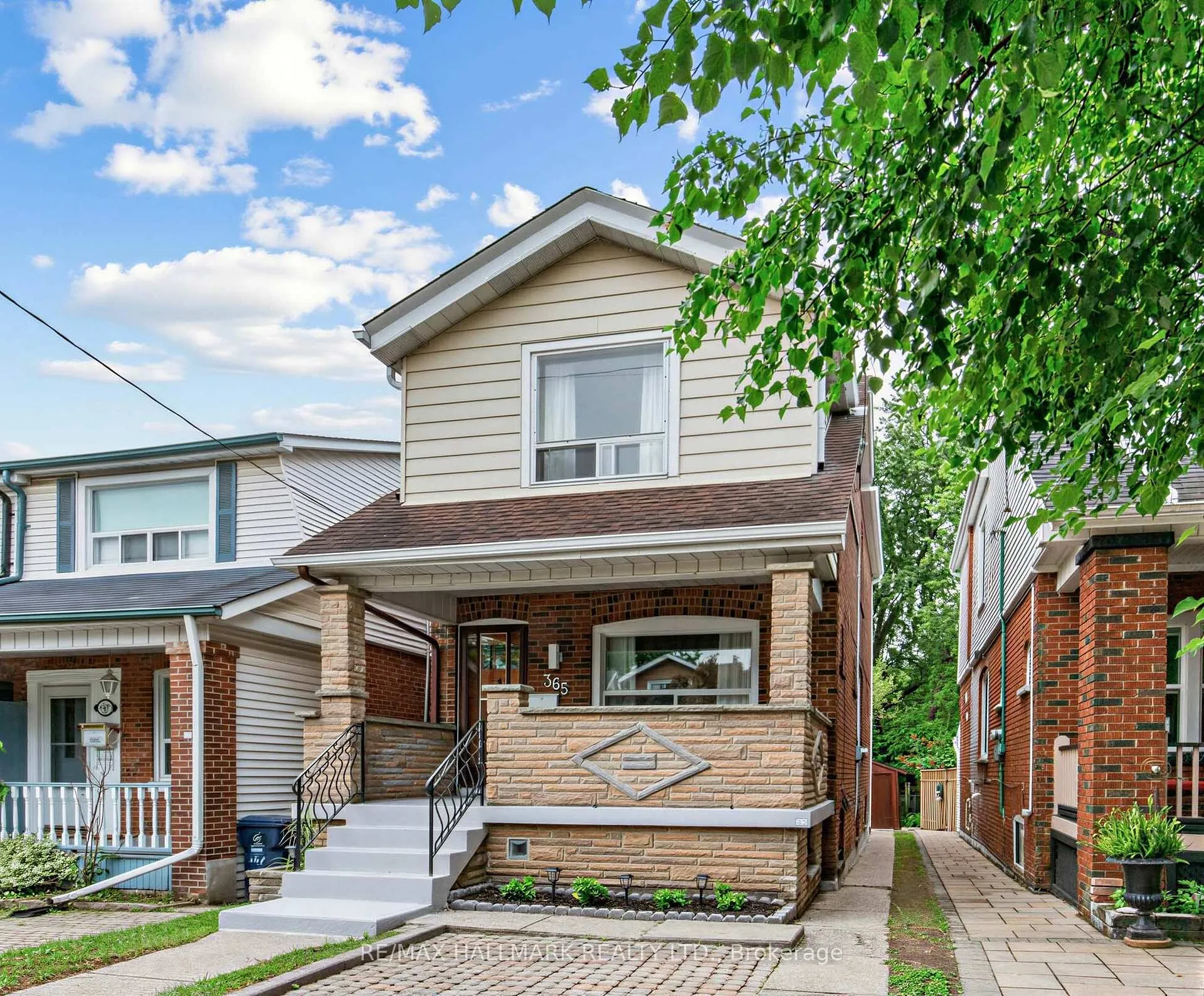 Front of 365 Milverton Boulevard