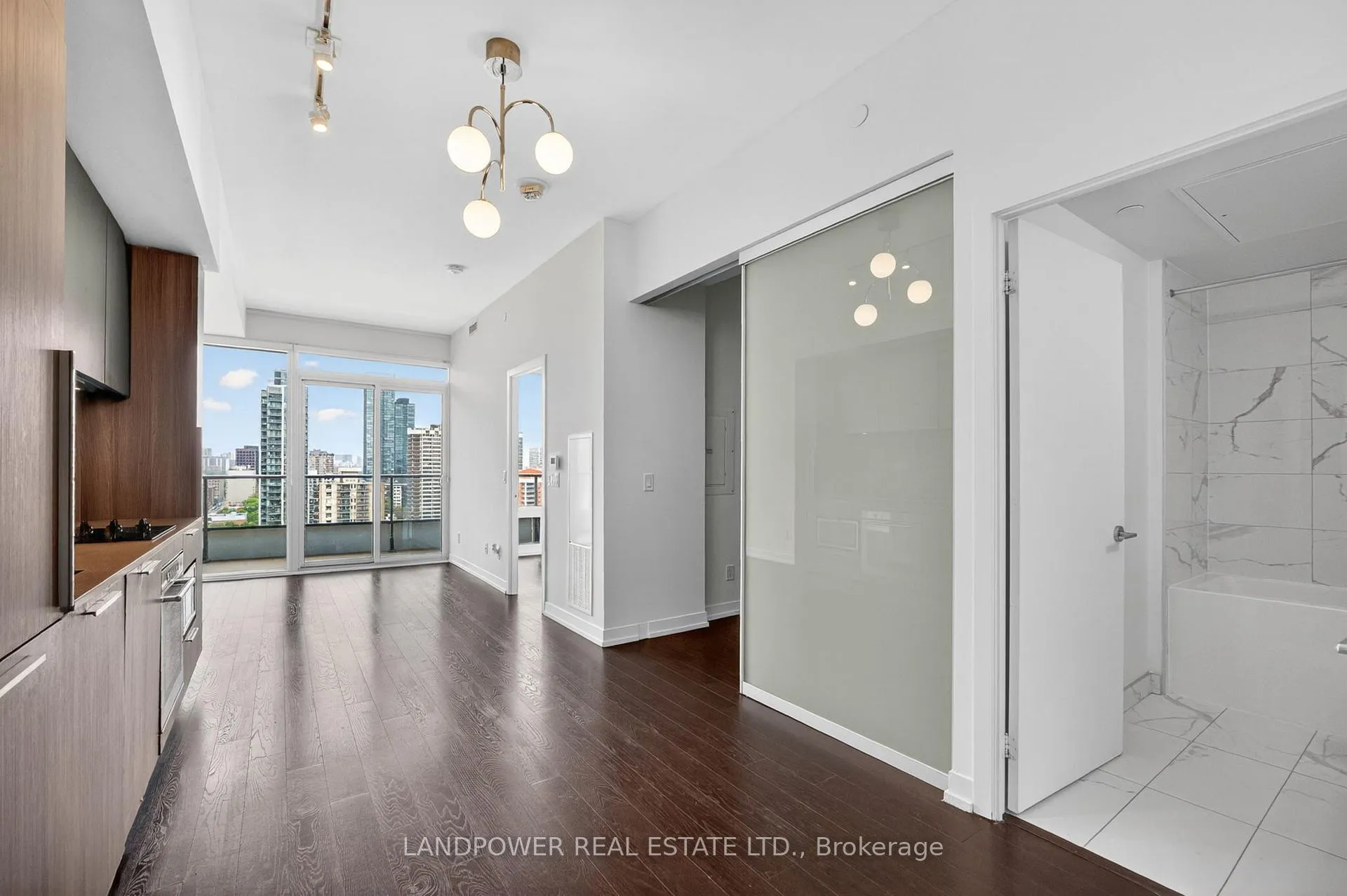 Photo 3 of Unit 2311, 85 Wood Street, Toronto, Church-Yonge Corridor — HOMEH