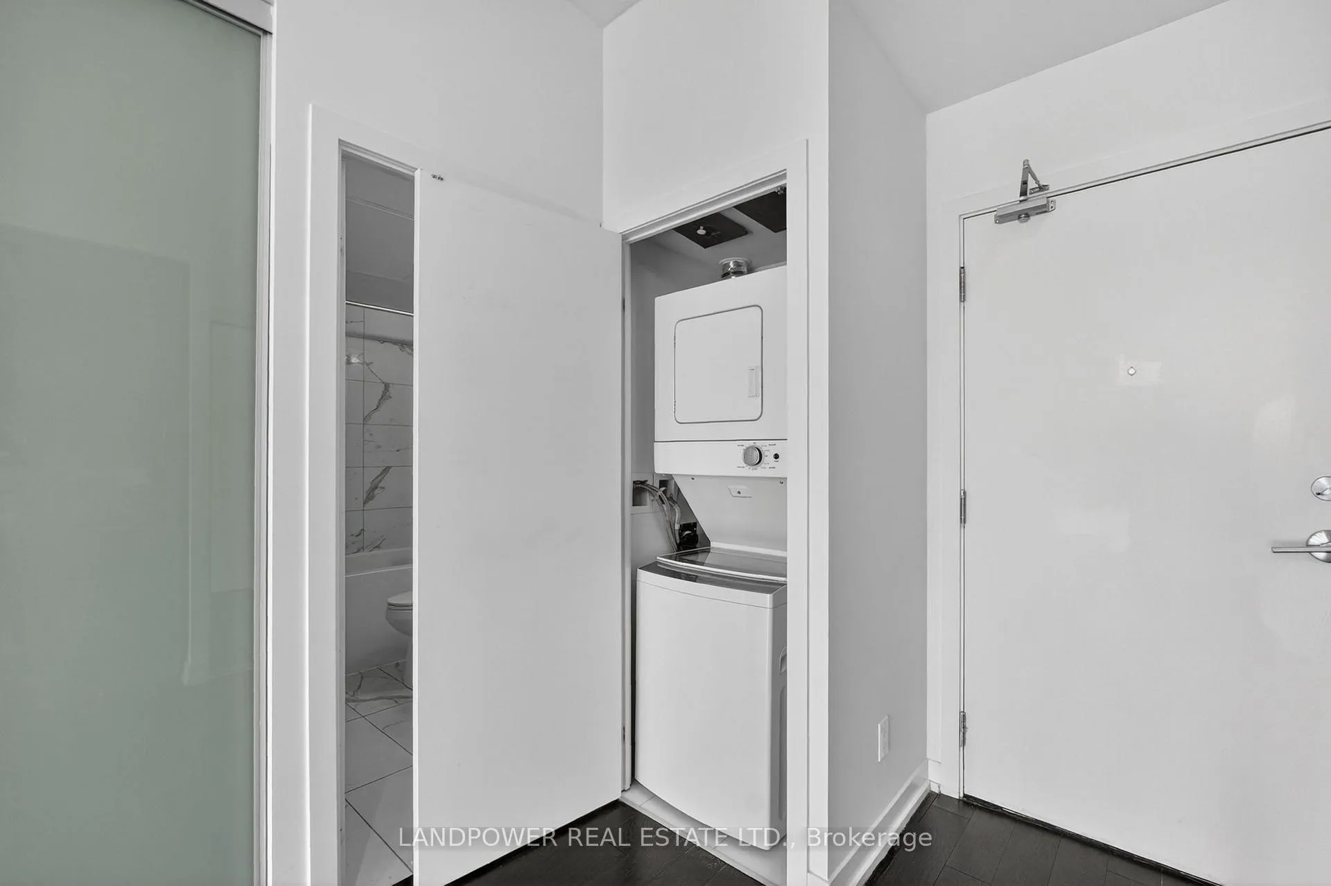 Photo 15 of Unit 2311, 85 Wood Street, Toronto, Church-Yonge Corridor — HOMEH