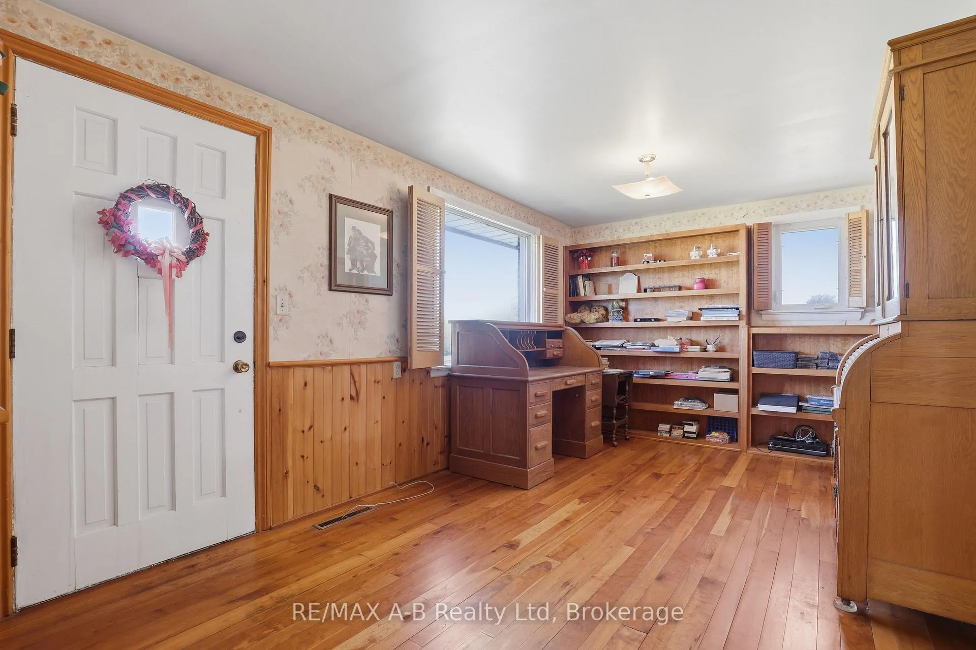 Photo 8 of 1033 Perth Rd 139 Line W, Perth South, Blanshard — HOMEH