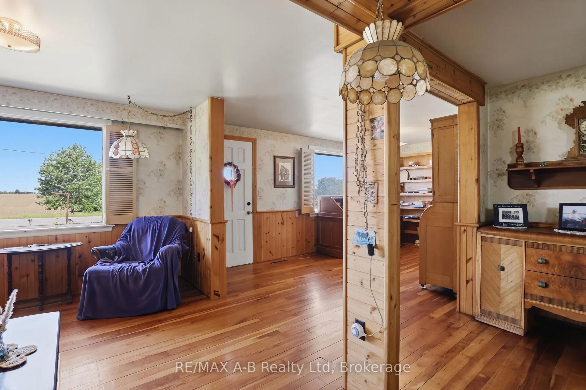 Photo 23 of 1033 Perth Rd 139 Line W, Perth South, Blanshard — HOMEH