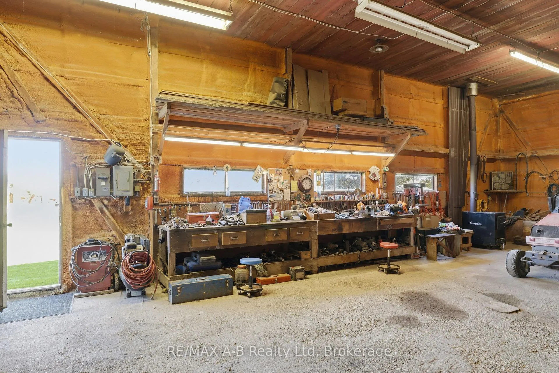 Photo 39 of 1033 Perth Rd 139 Line W, Perth South, Blanshard — HOMEH