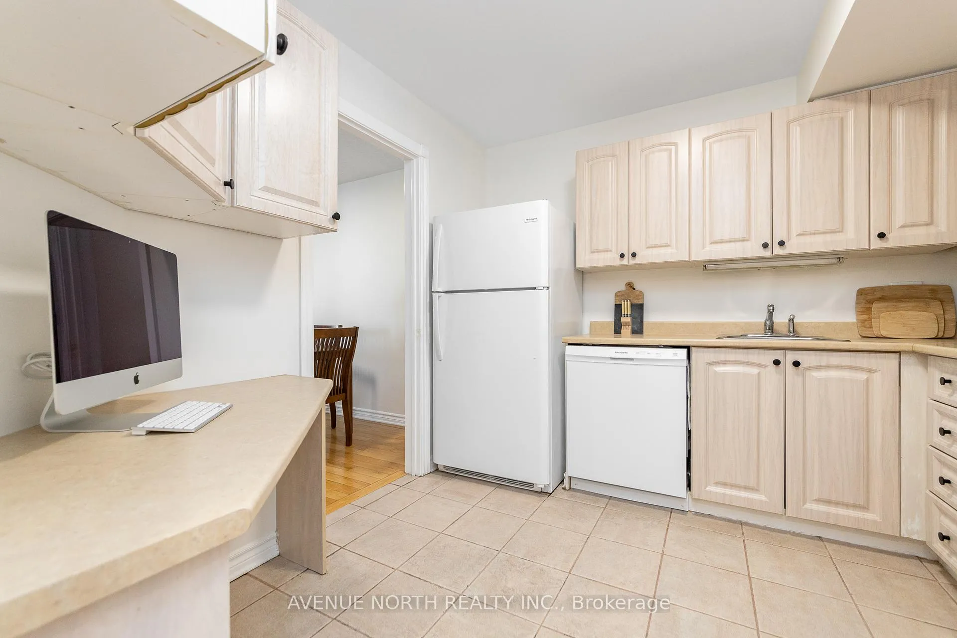 Photo 4 of Unit 202, 270 Lorry Greenberg Drive, Ottawa, Hunt Club Park/Greenboro — HOMEH