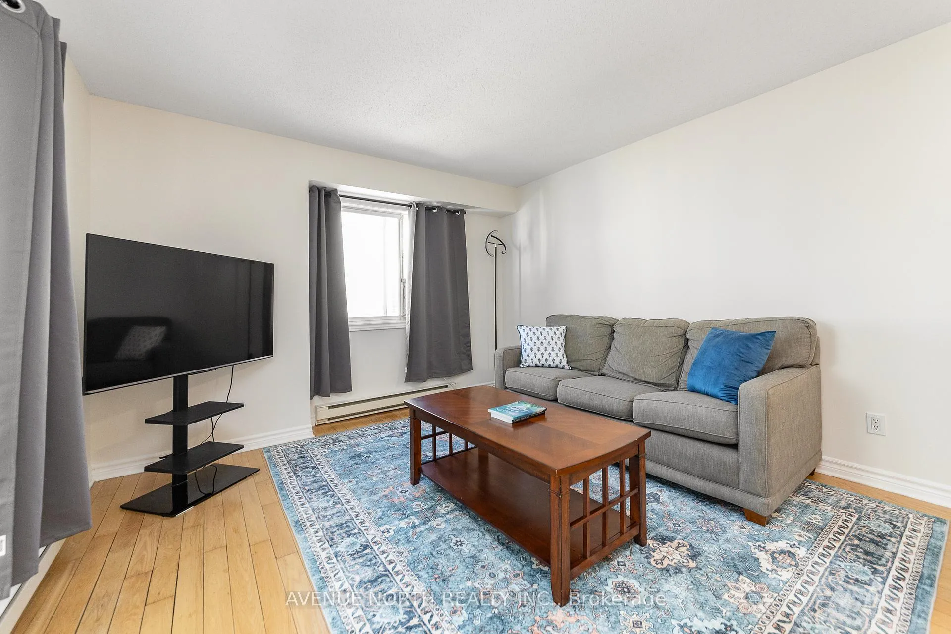 Photo 12 of Unit 202, 270 Lorry Greenberg Drive, Ottawa, Hunt Club Park/Greenboro — HOMEH