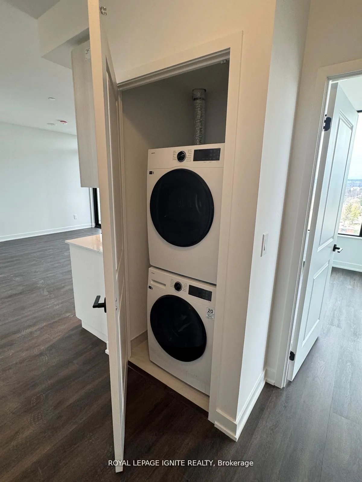 Photo 17 of Unit 1302, 2075 Lakeshore Road, Burlington, Brant — HOMEH
