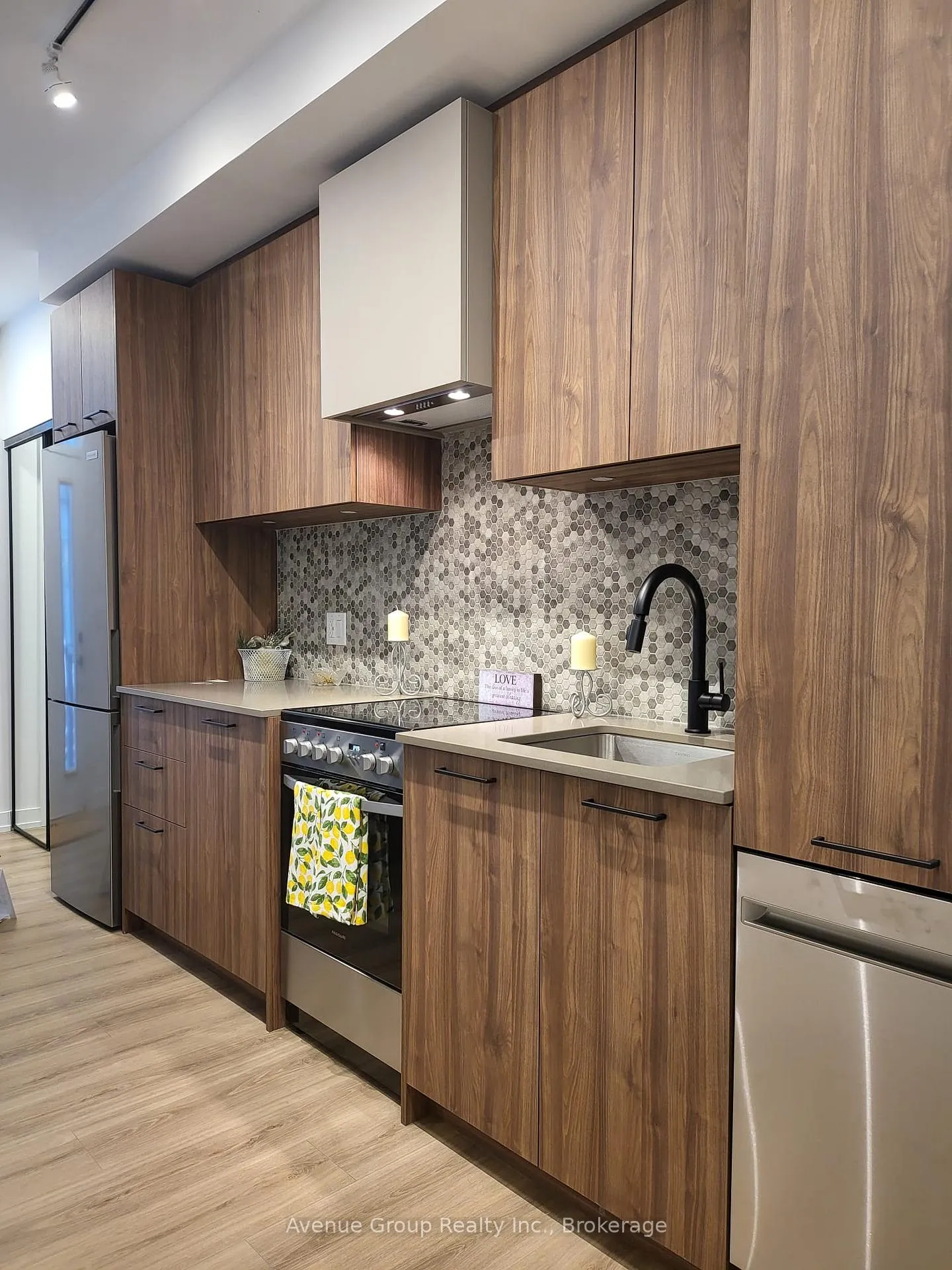 Photo 2 of Unit B005, 20 Lagerfeld Drive, Brampton, Northwest Brampton — HOMEH