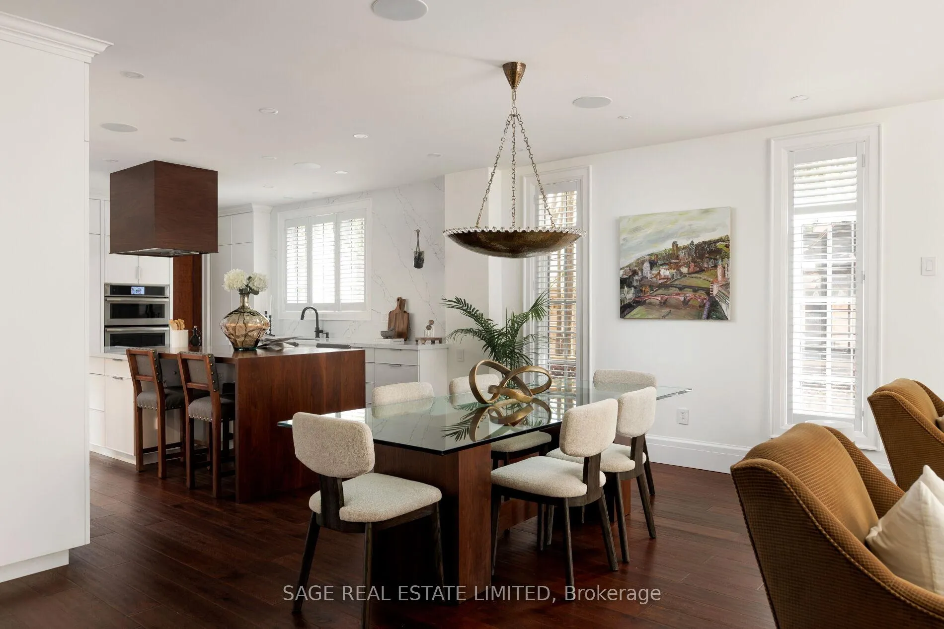 Photo 7 of 4 Reigate Road, Etobicoke, Edenbridge-Humber Valley — HOMEH