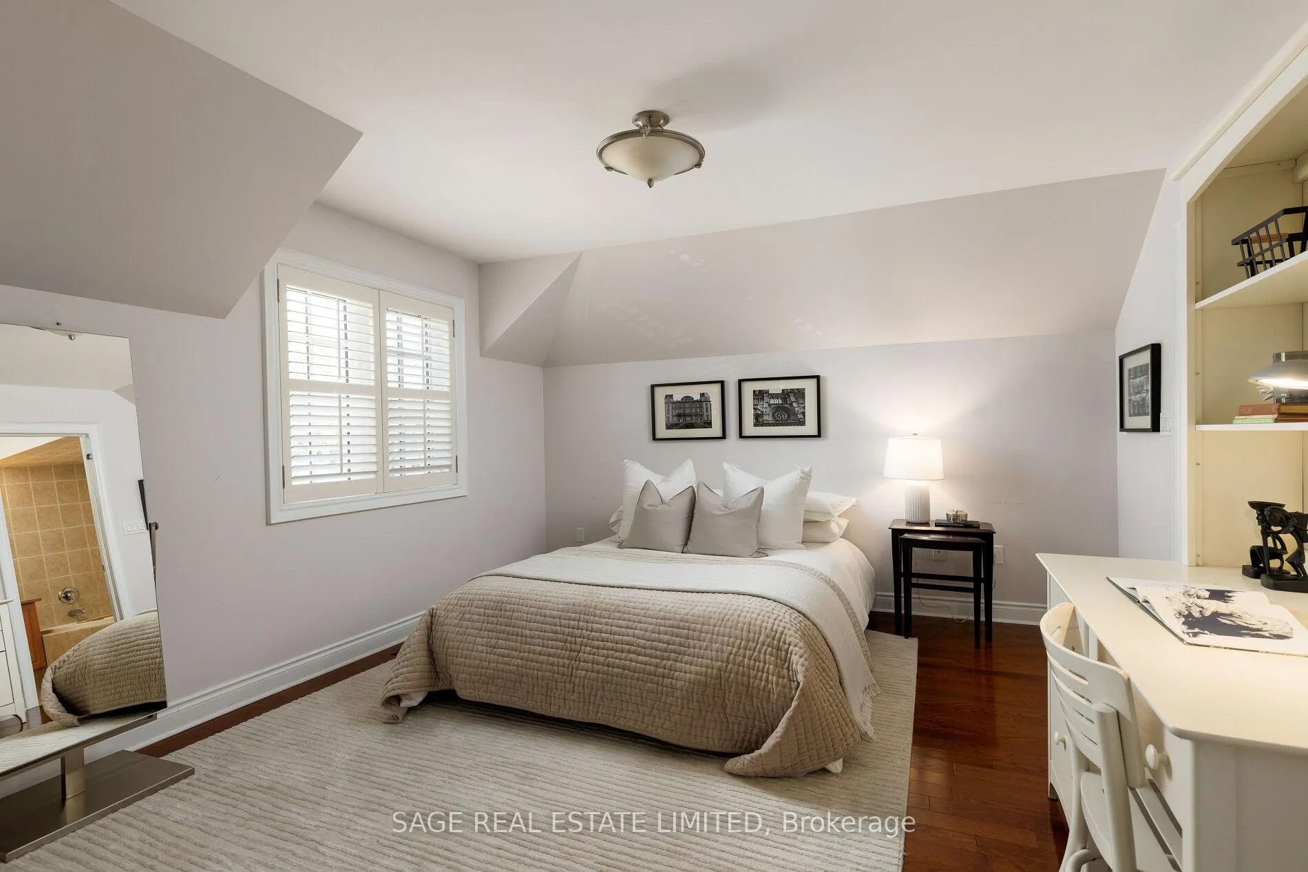 Photo 33 of 4 Reigate Road, Etobicoke, Edenbridge-Humber Valley — HOMEH
