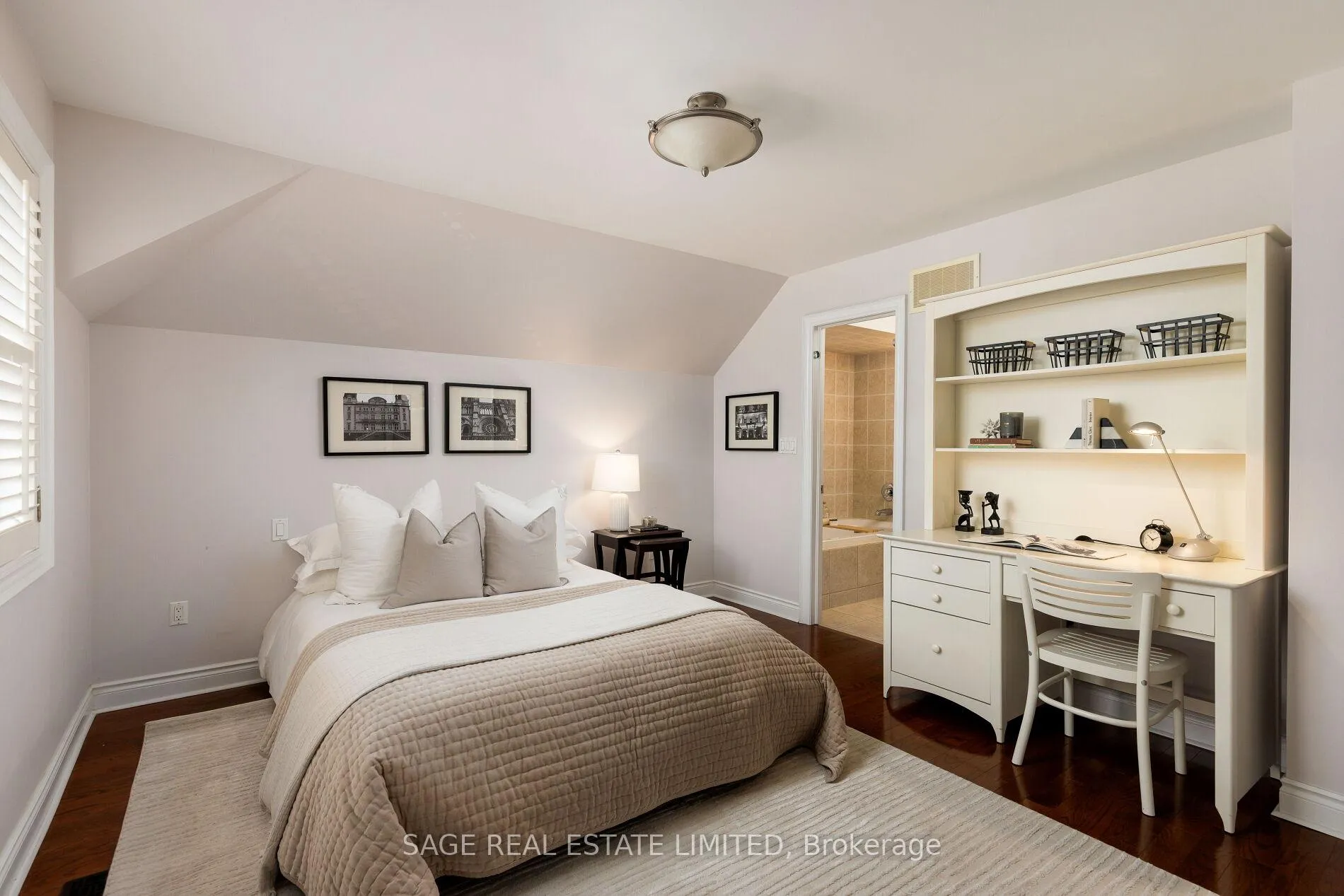 Photo 34 of 4 Reigate Road, Etobicoke, Edenbridge-Humber Valley — HOMEH