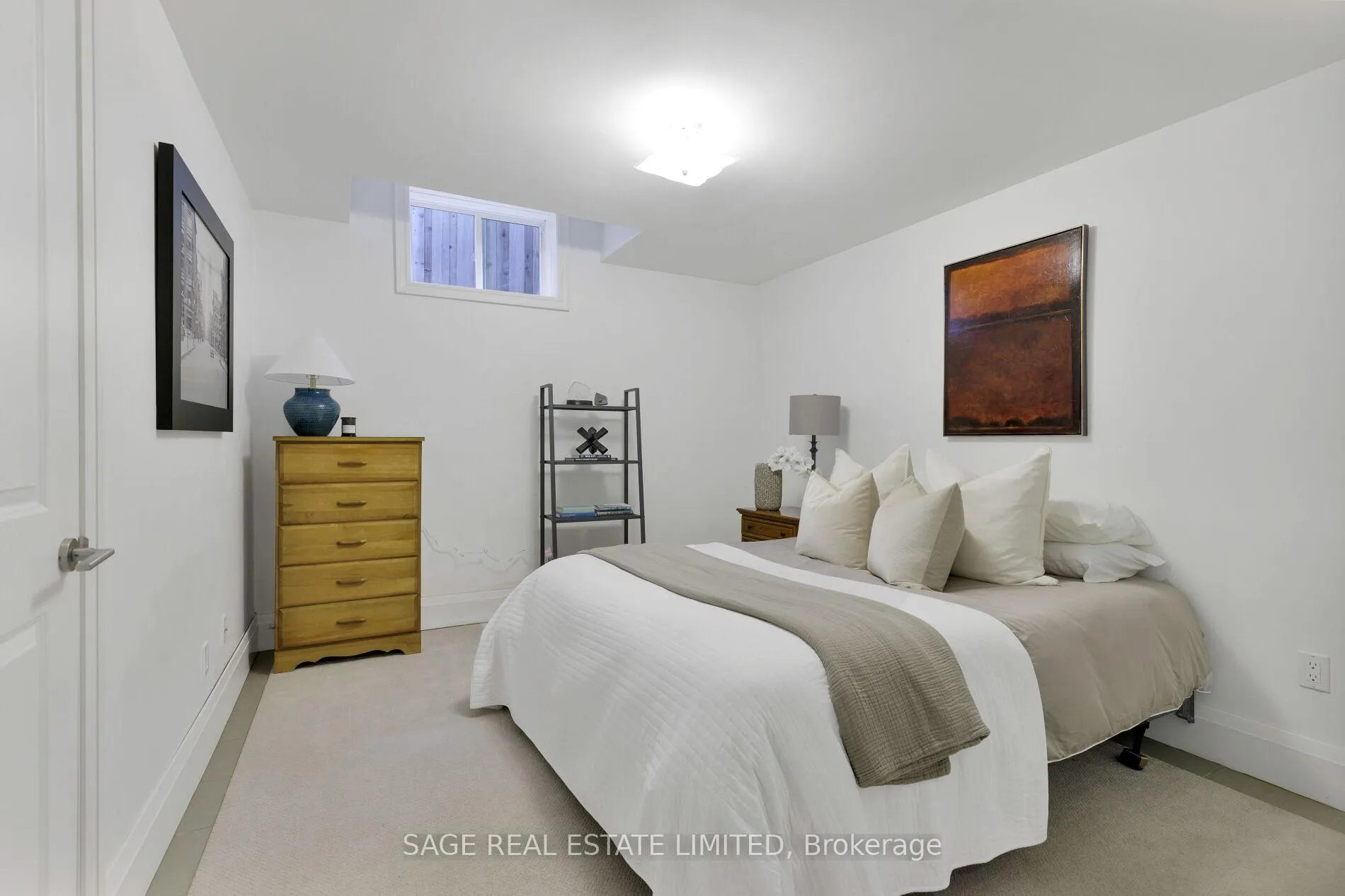 Photo 47 of 4 Reigate Road, Etobicoke, Edenbridge-Humber Valley — HOMEH