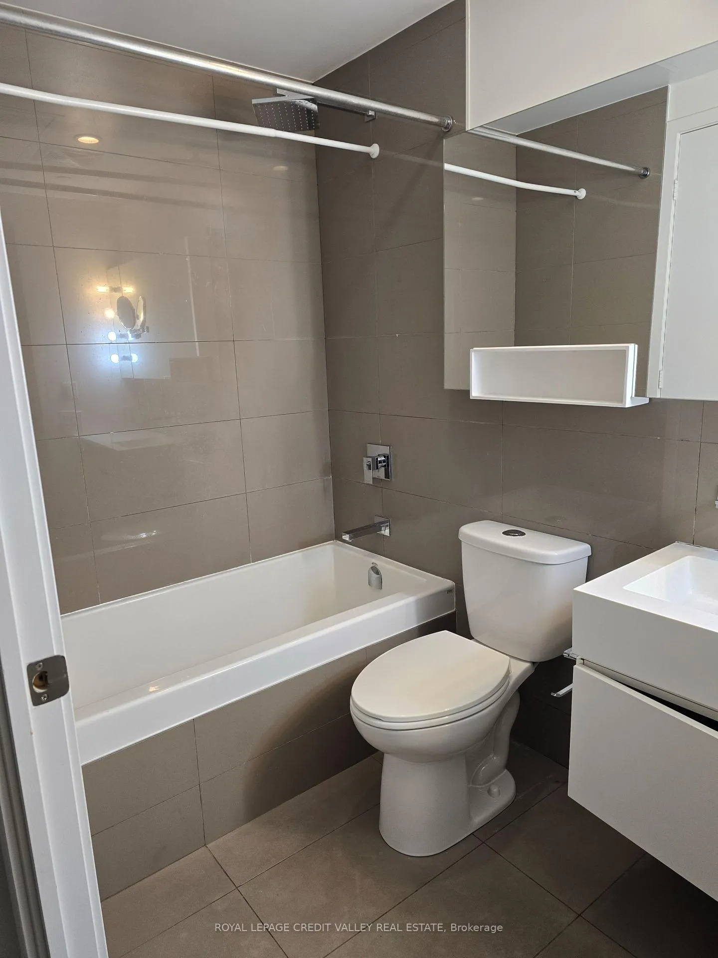 Photo 15 of Unit 3002, 45 Charles Street, Toronto, Church-Yonge Corridor — HOMEH