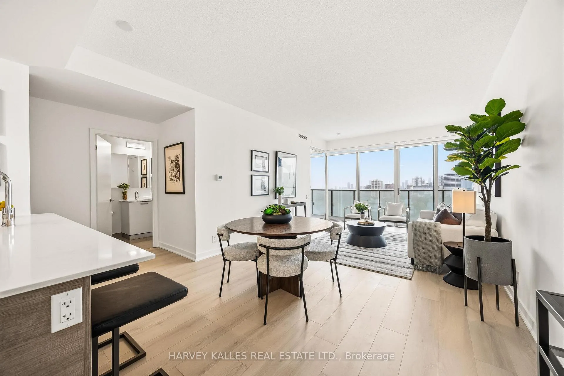 Photo 13 of Unit 1501, 1815 Yonge Street, Toronto, Mount Pleasant East — HOMEH