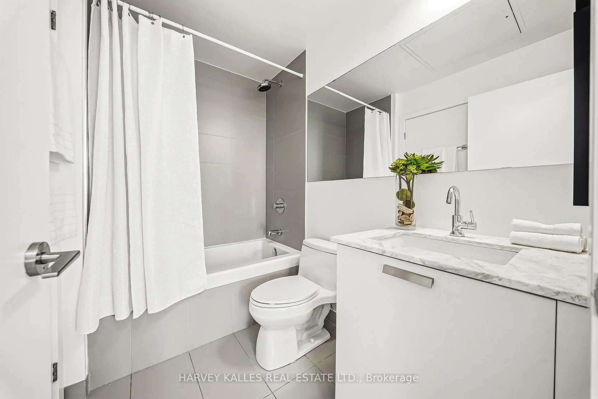 Photo 36 of Unit 1501, 1815 Yonge Street, Toronto, Mount Pleasant East — HOMEH