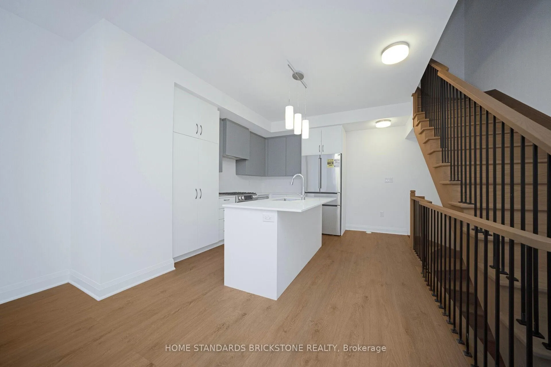 Photo 10 of 22 Chesley Street, Vaughan, Uplands — HOMEH