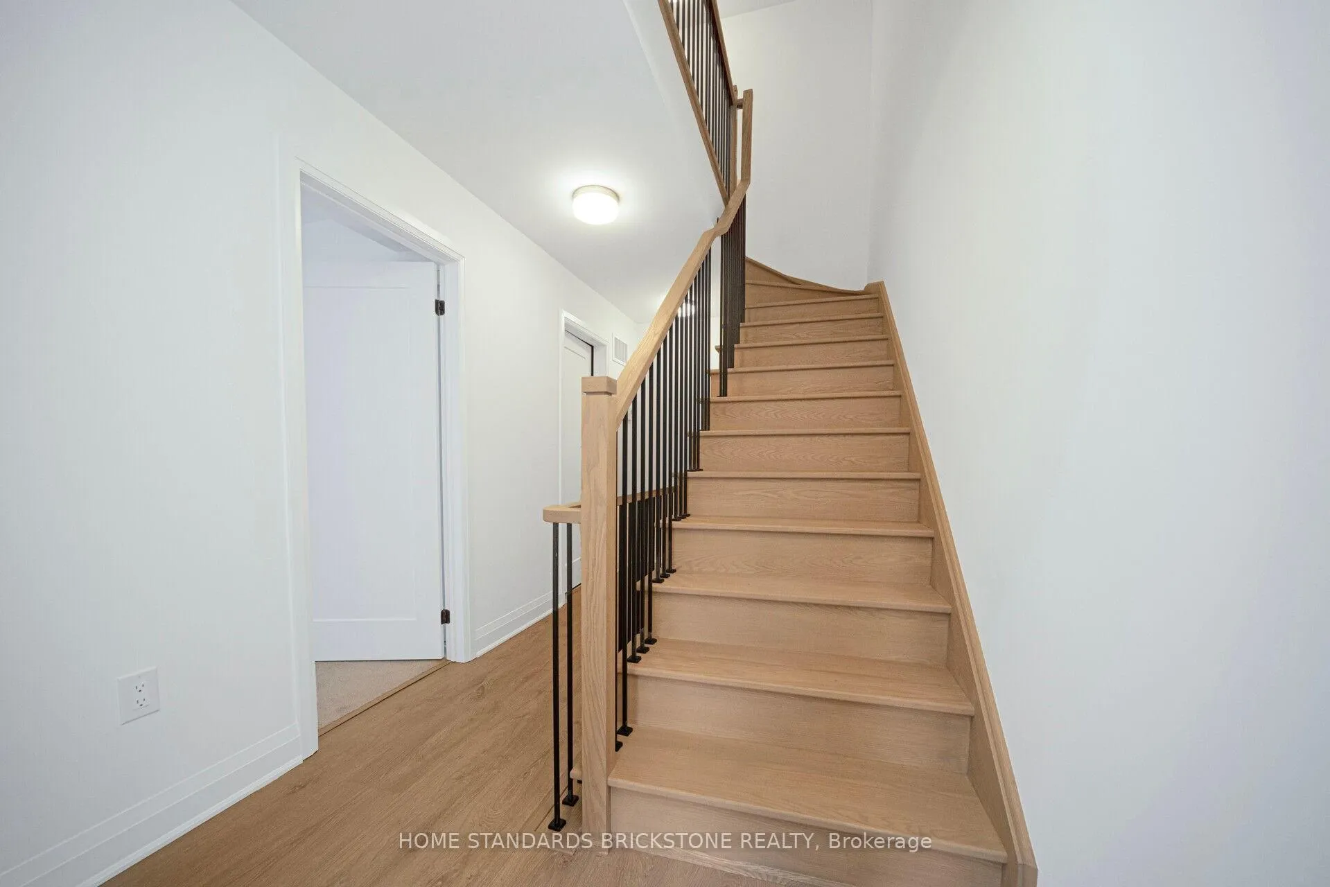 Photo 30 of 22 Chesley Street, Vaughan, Uplands — HOMEH