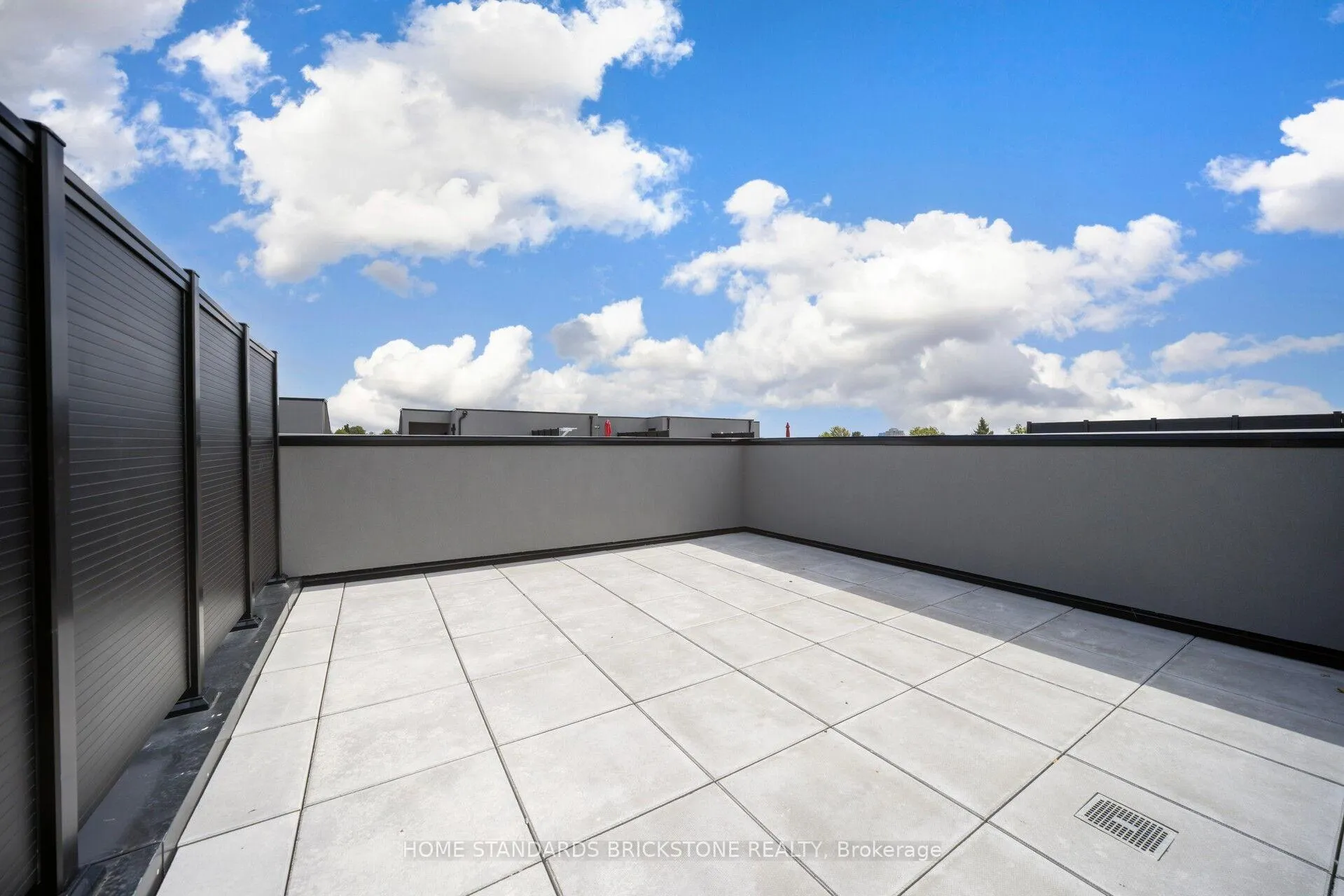 Photo 32 of 22 Chesley Street, Vaughan, Uplands — HOMEH