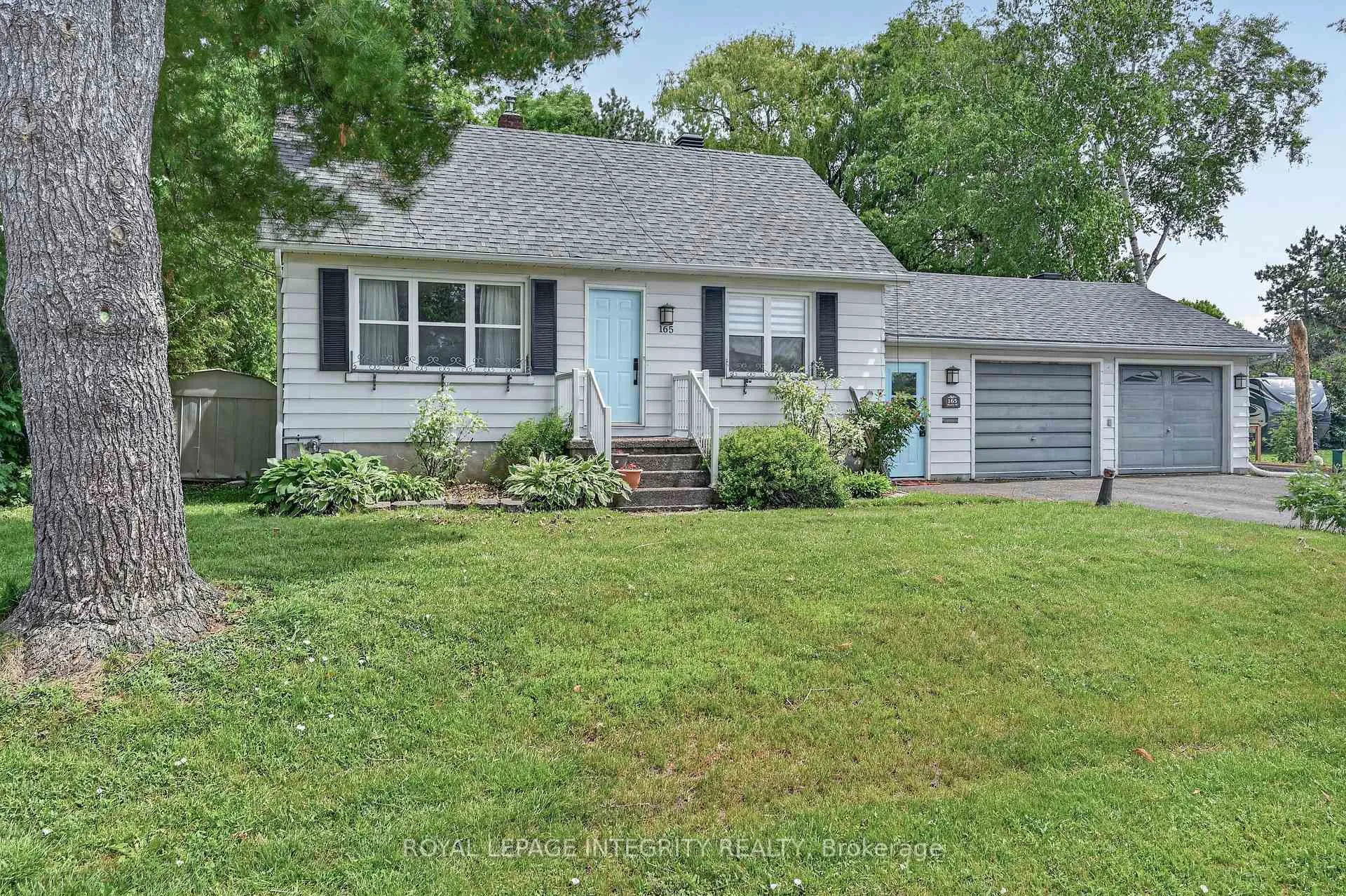Photo 2 of 165 Moore Street, McNab/Braeside, Mcnab/Braeside Twps — HOMEH