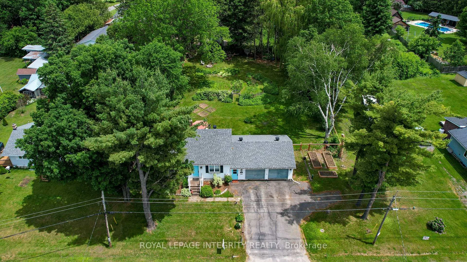 Photo 37 of 165 Moore Street, McNab/Braeside, Mcnab/Braeside Twps — HOMEH