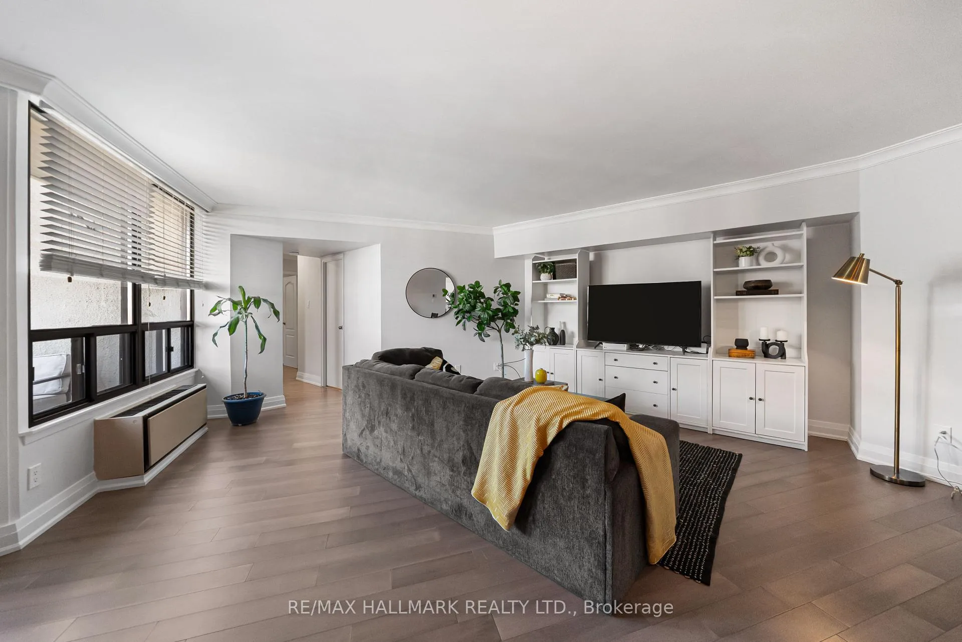 Photo 4 of Unit PH1, 296 Mill Road, Etobicoke, Markland Wood — HOMEH