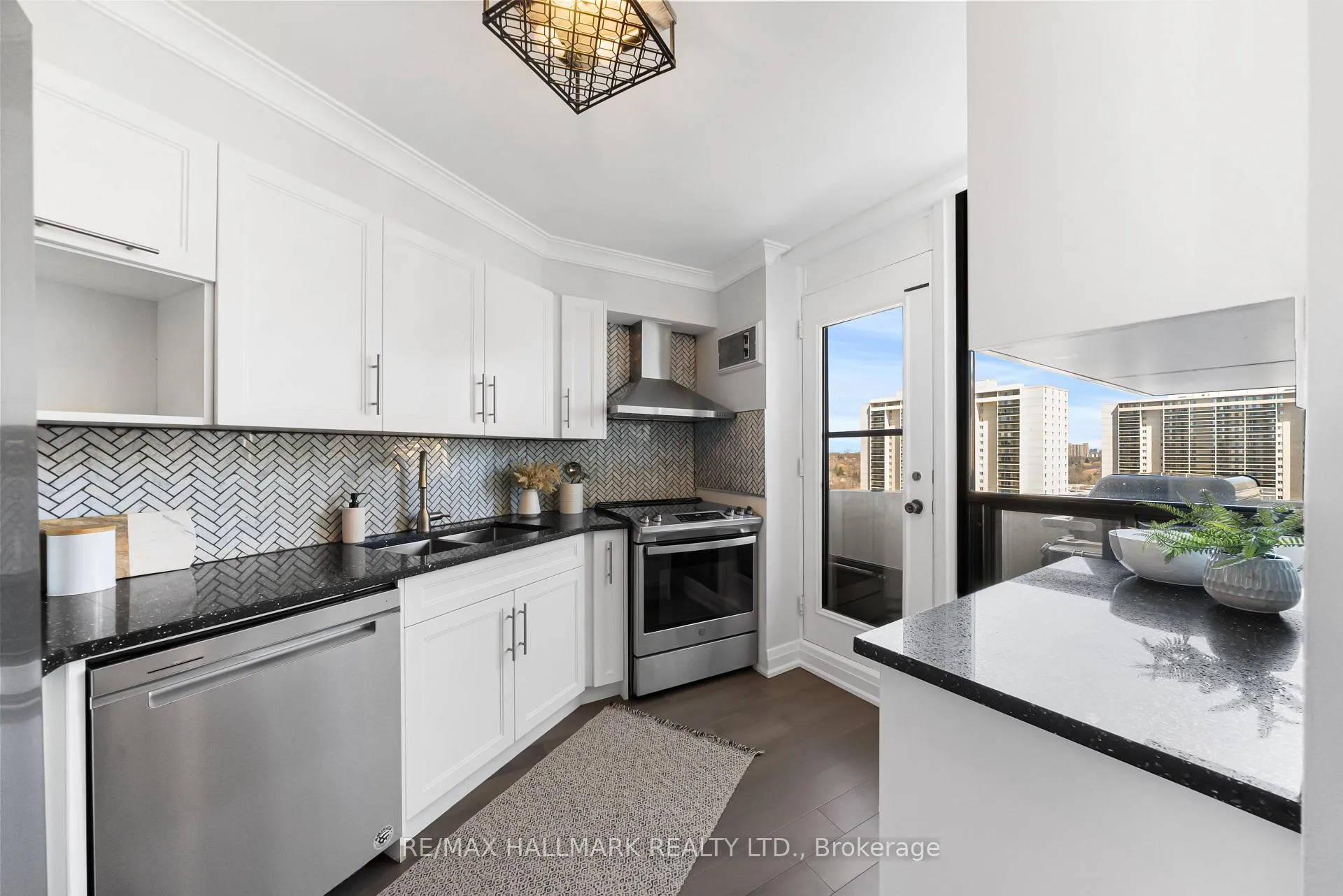 Photo 12 of Unit PH1, 296 Mill Road, Etobicoke, Markland Wood — HOMEH
