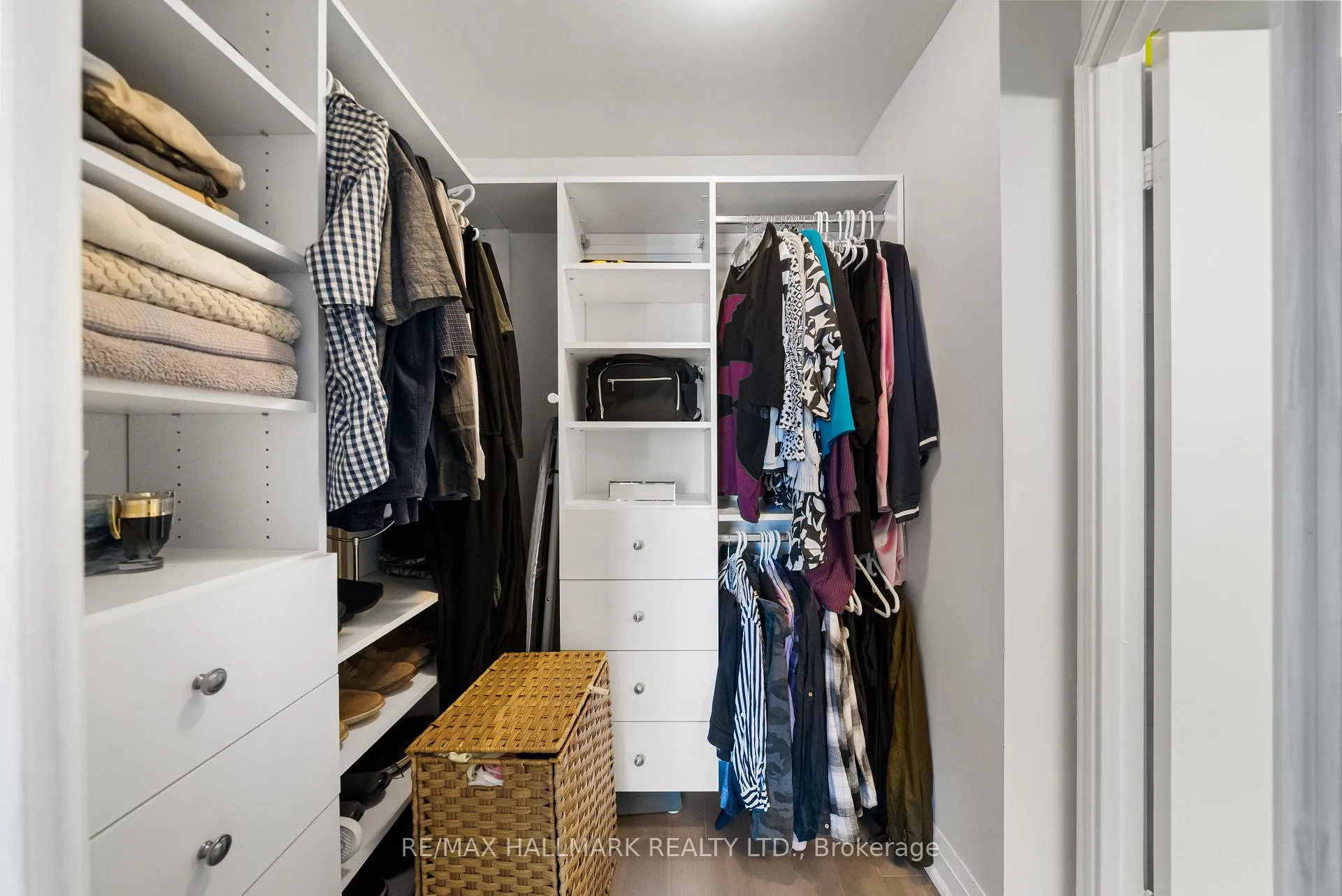 Photo 19 of Unit PH1, 296 Mill Road, Etobicoke, Markland Wood — HOMEH