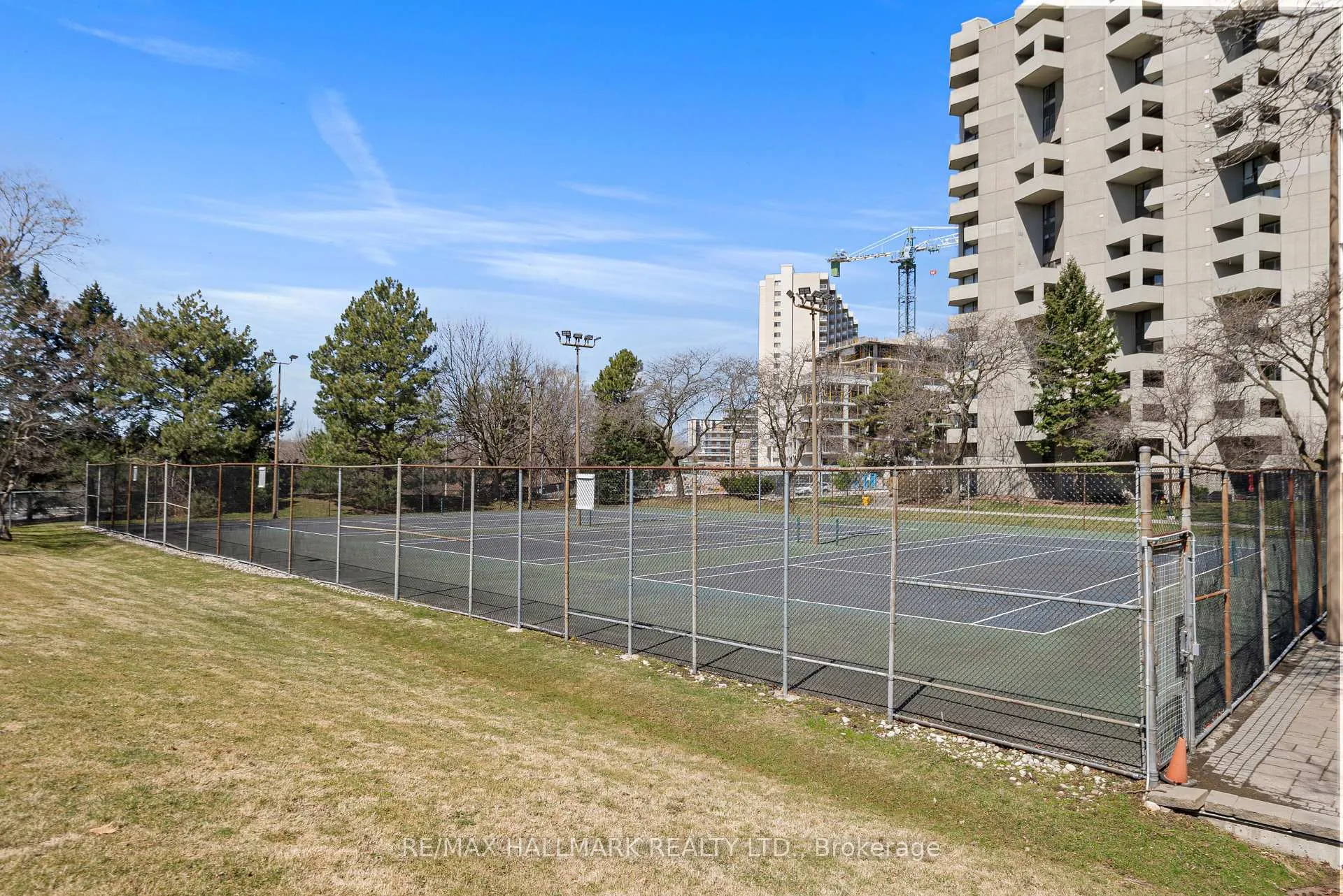 Photo 38 of Unit PH1, 296 Mill Road, Etobicoke, Markland Wood — HOMEH