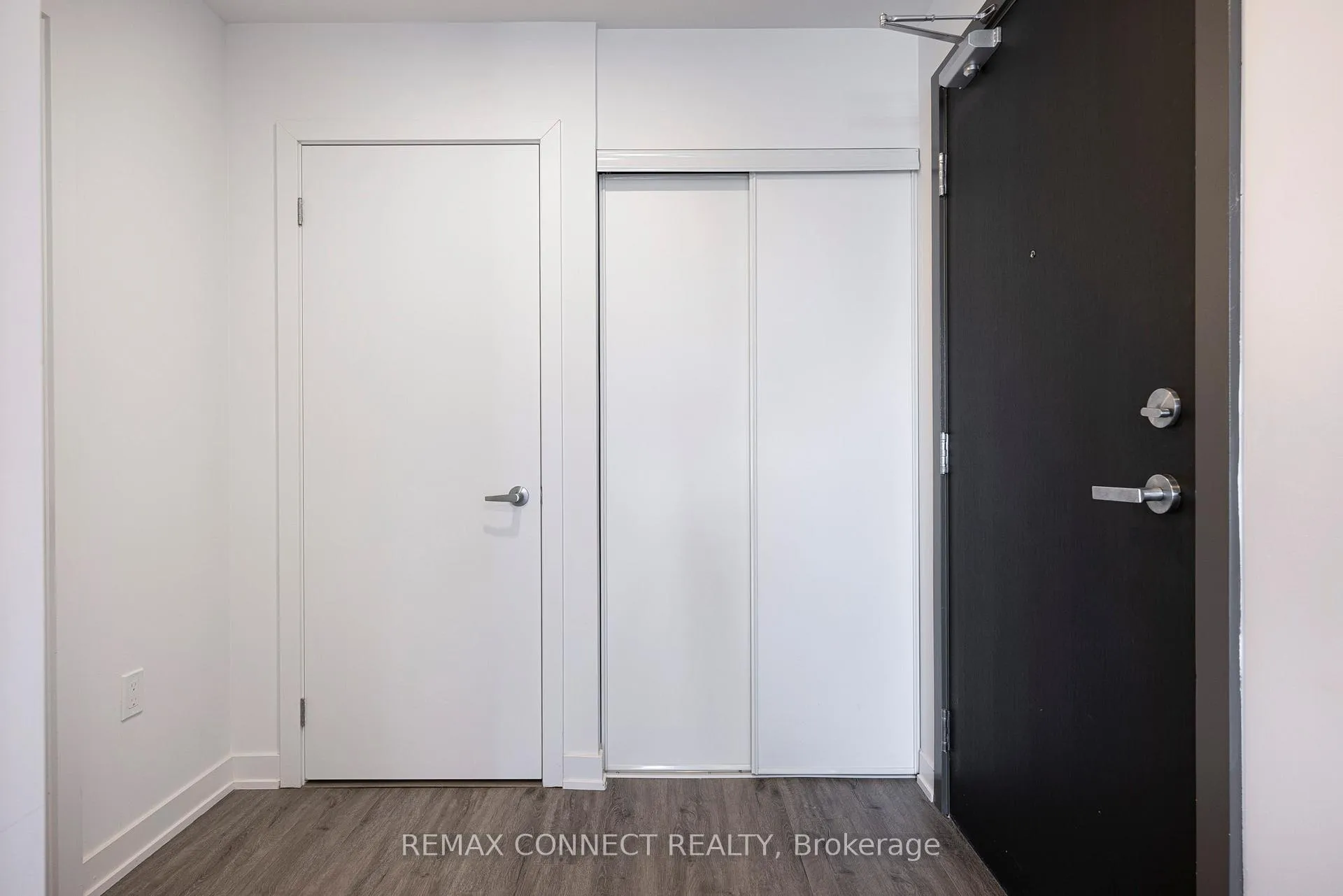 Photo 14 of Unit 708, 1 Cardiff Road, Toronto, Mount Pleasant East — HOMEH