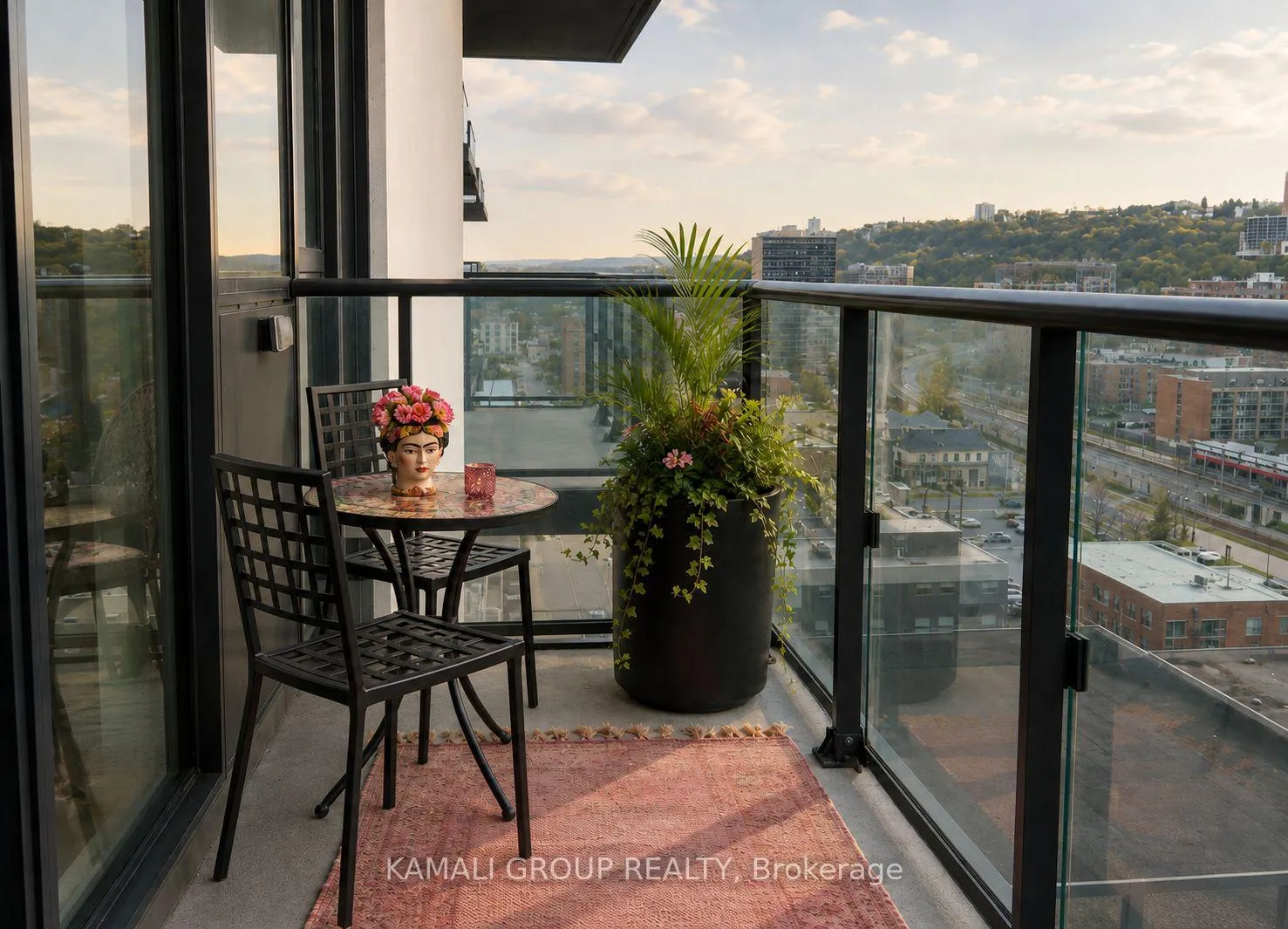 Photo 4 of Unit 2412, 75 James Street S, Hamilton, Beasley — HOMEH